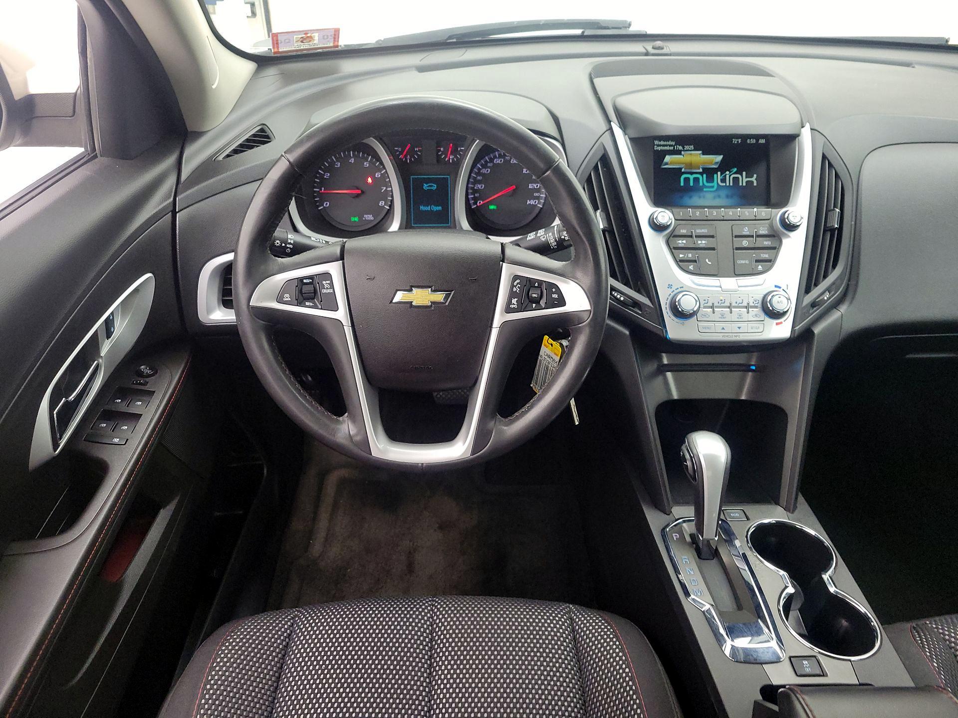 Thumbnail: 2015 Chevrolet Equinox - 10