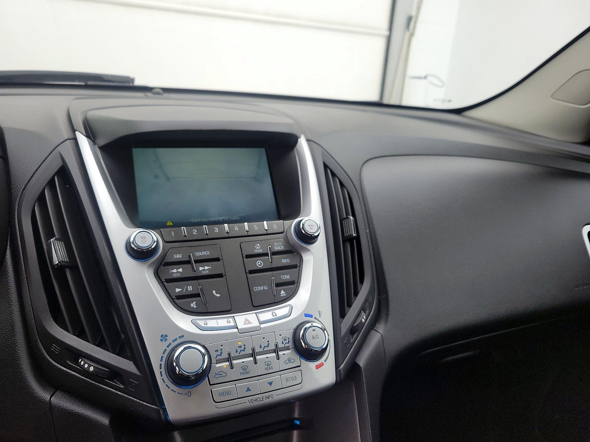 Thumbnail: 2015 Chevrolet Equinox - 14