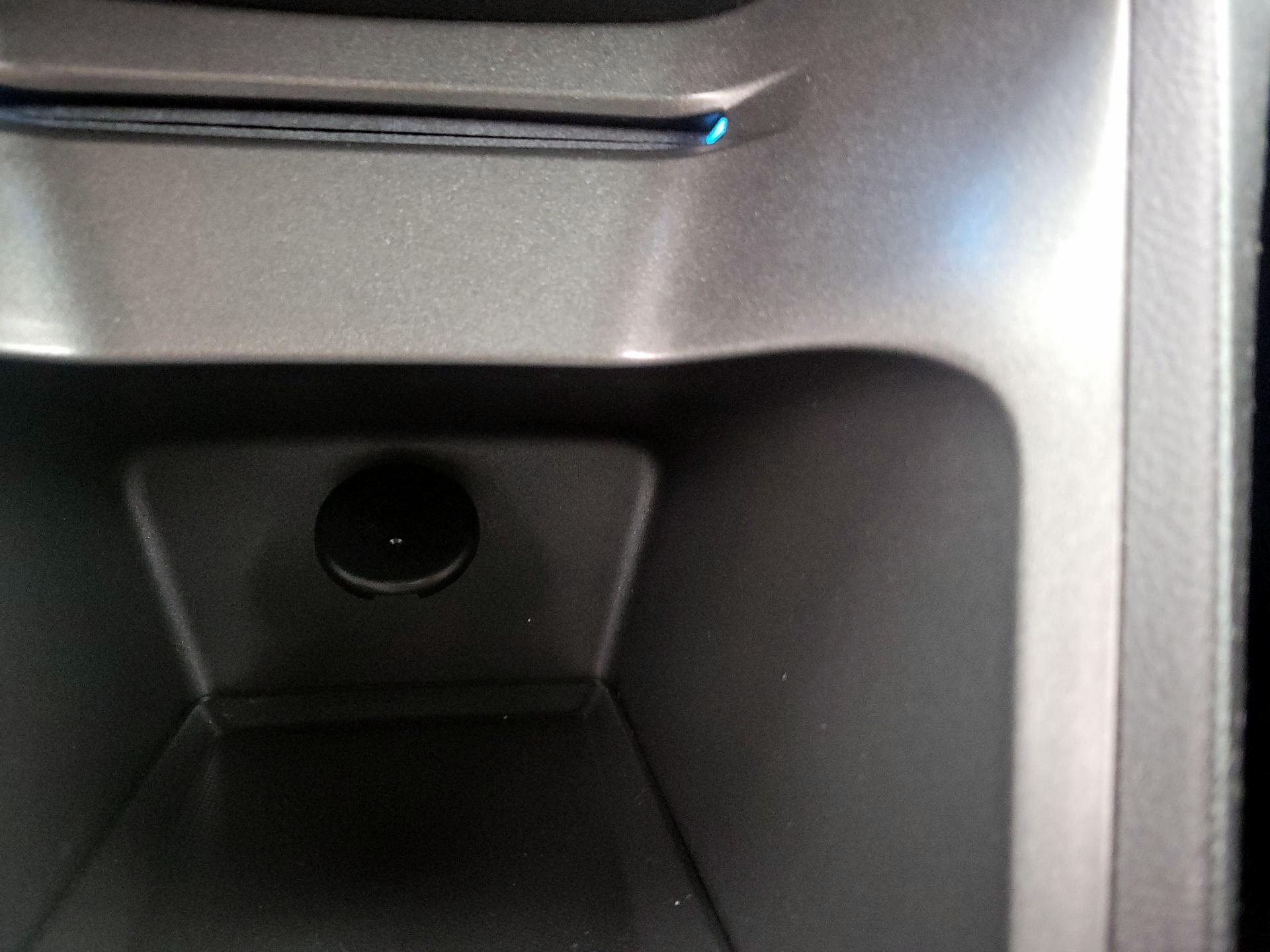 Thumbnail: 2015 Chevrolet Equinox - 18