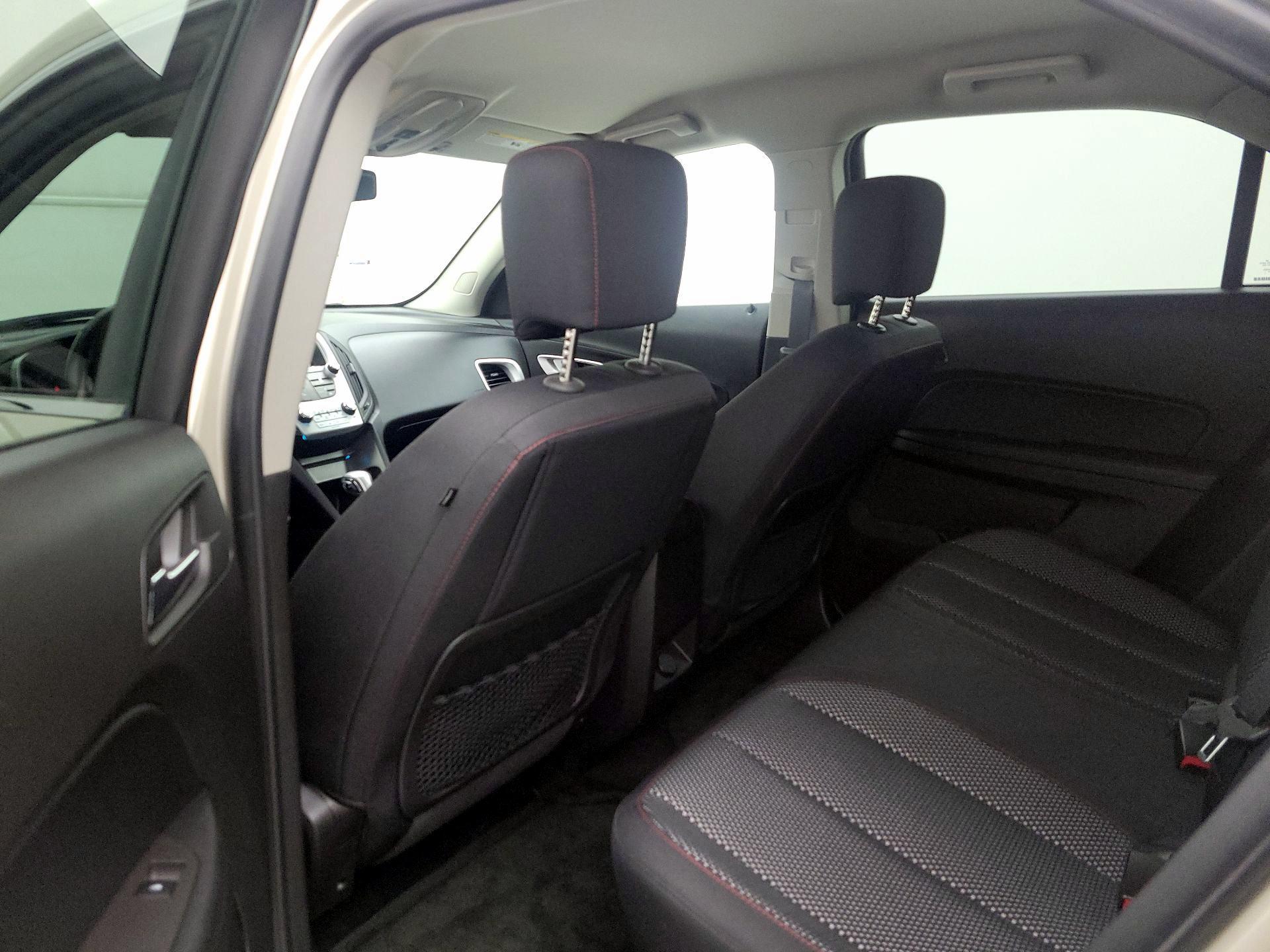 Thumbnail: 2015 Chevrolet Equinox - 19