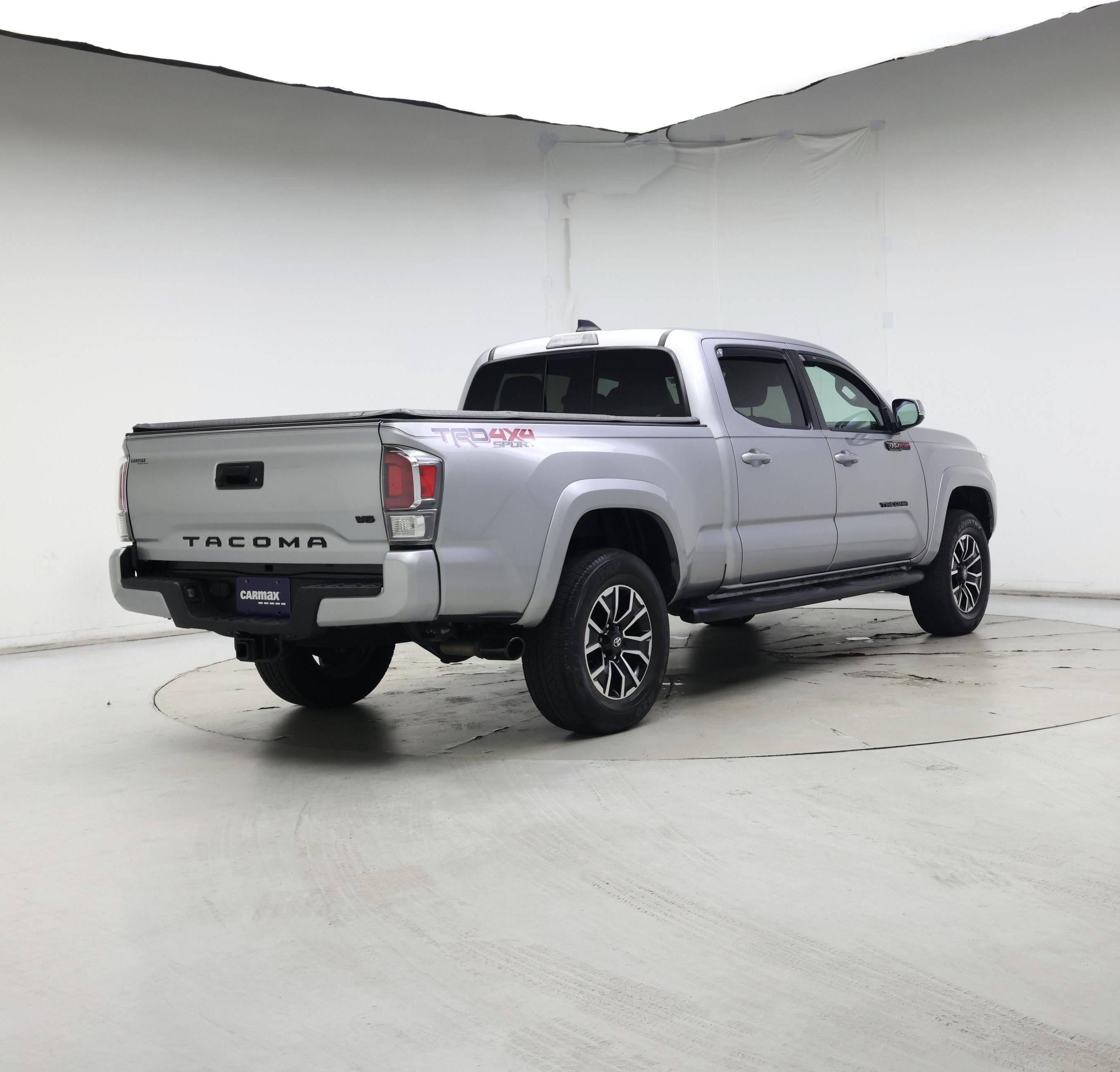 Thumbnail: 2022 Toyota Tacoma - 8