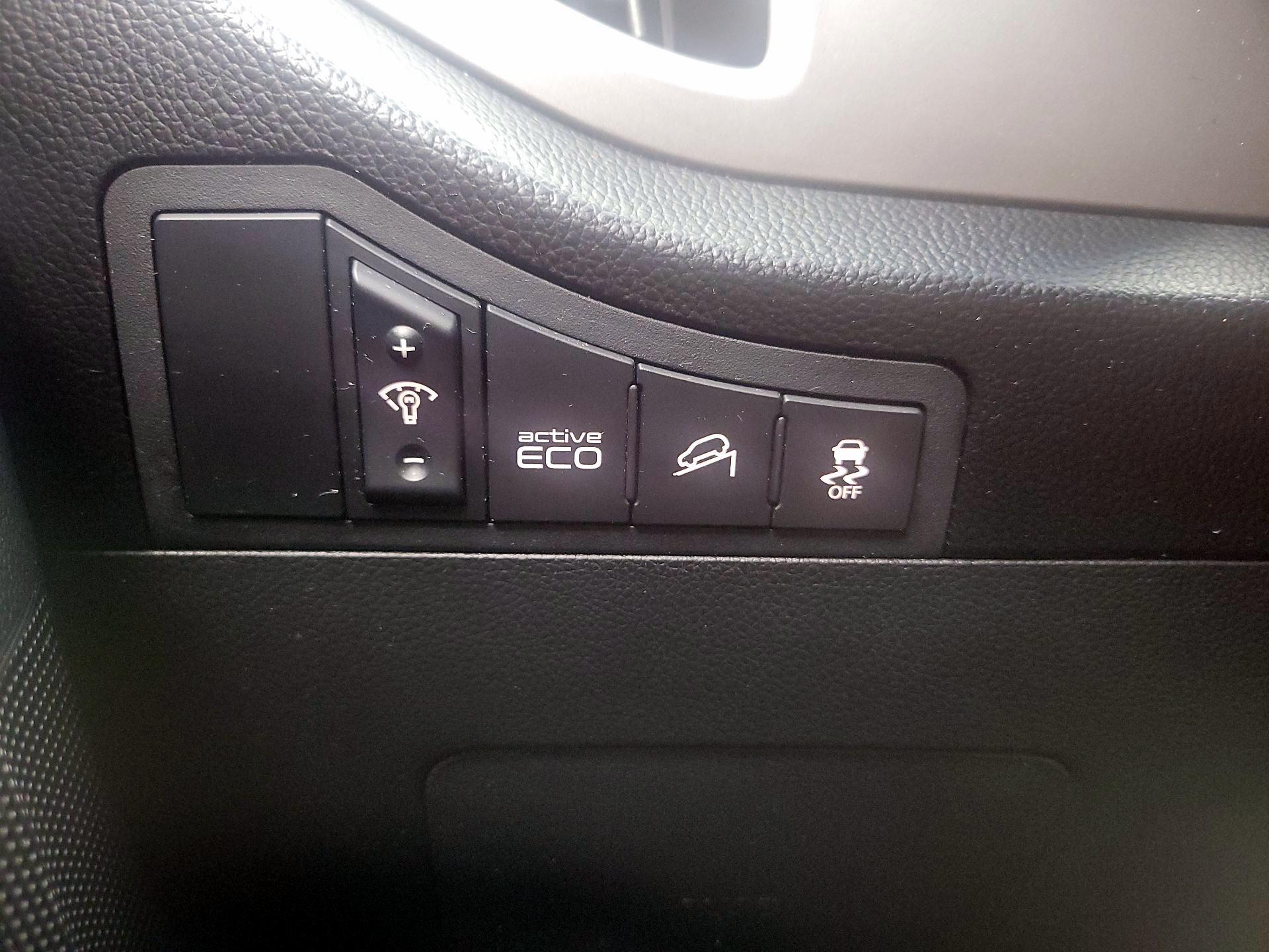 Thumbnail: 2016 Kia Sportage - 13