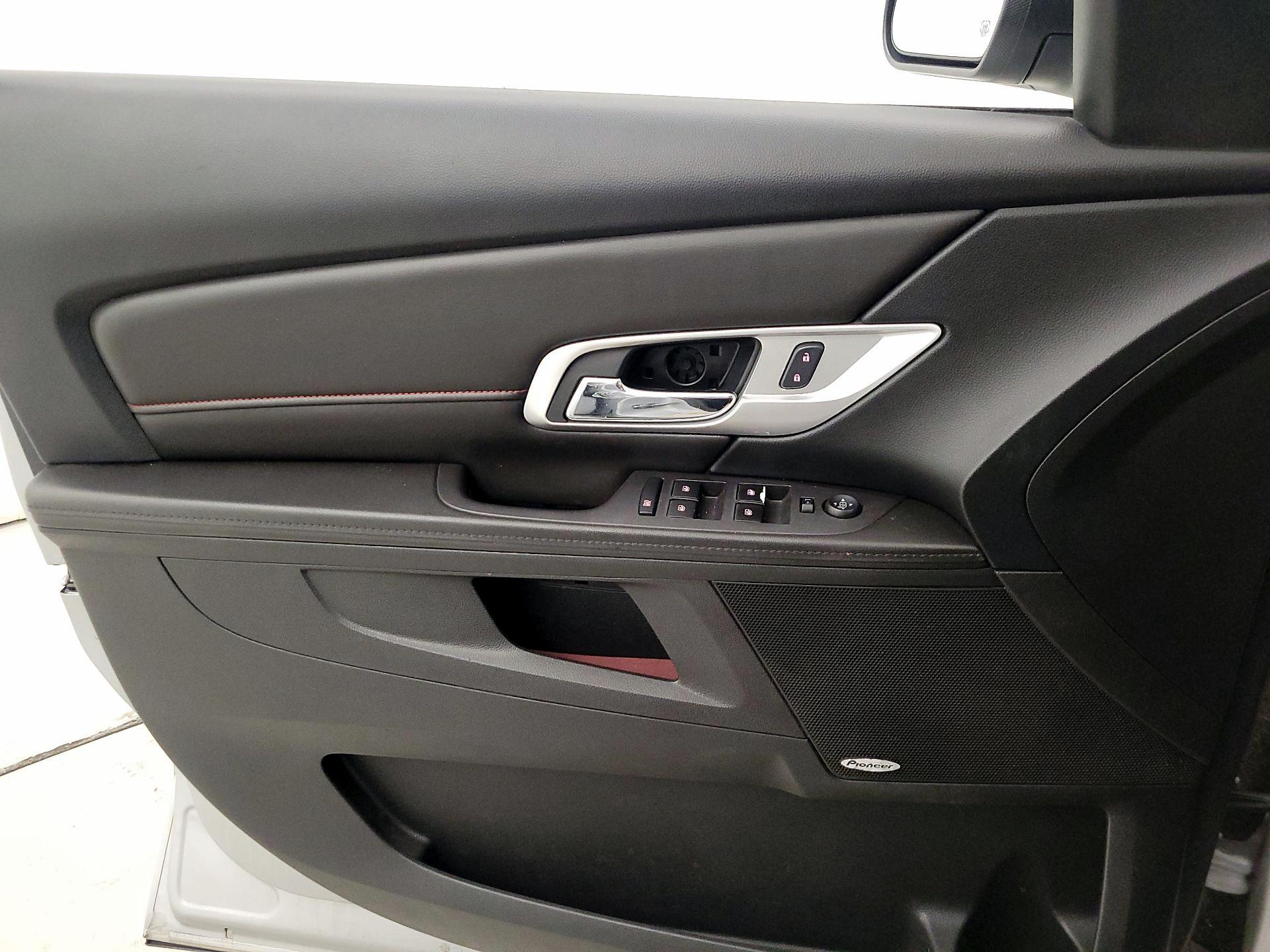 Thumbnail: 2016 GMC Terrain - 12