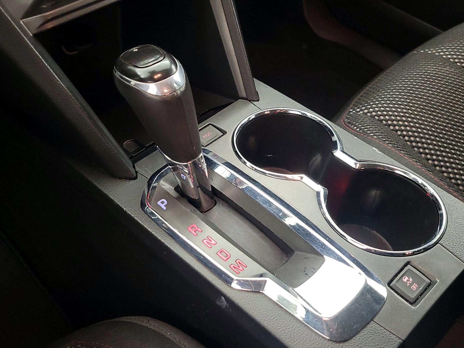 Thumbnail: 2016 GMC Terrain - 17