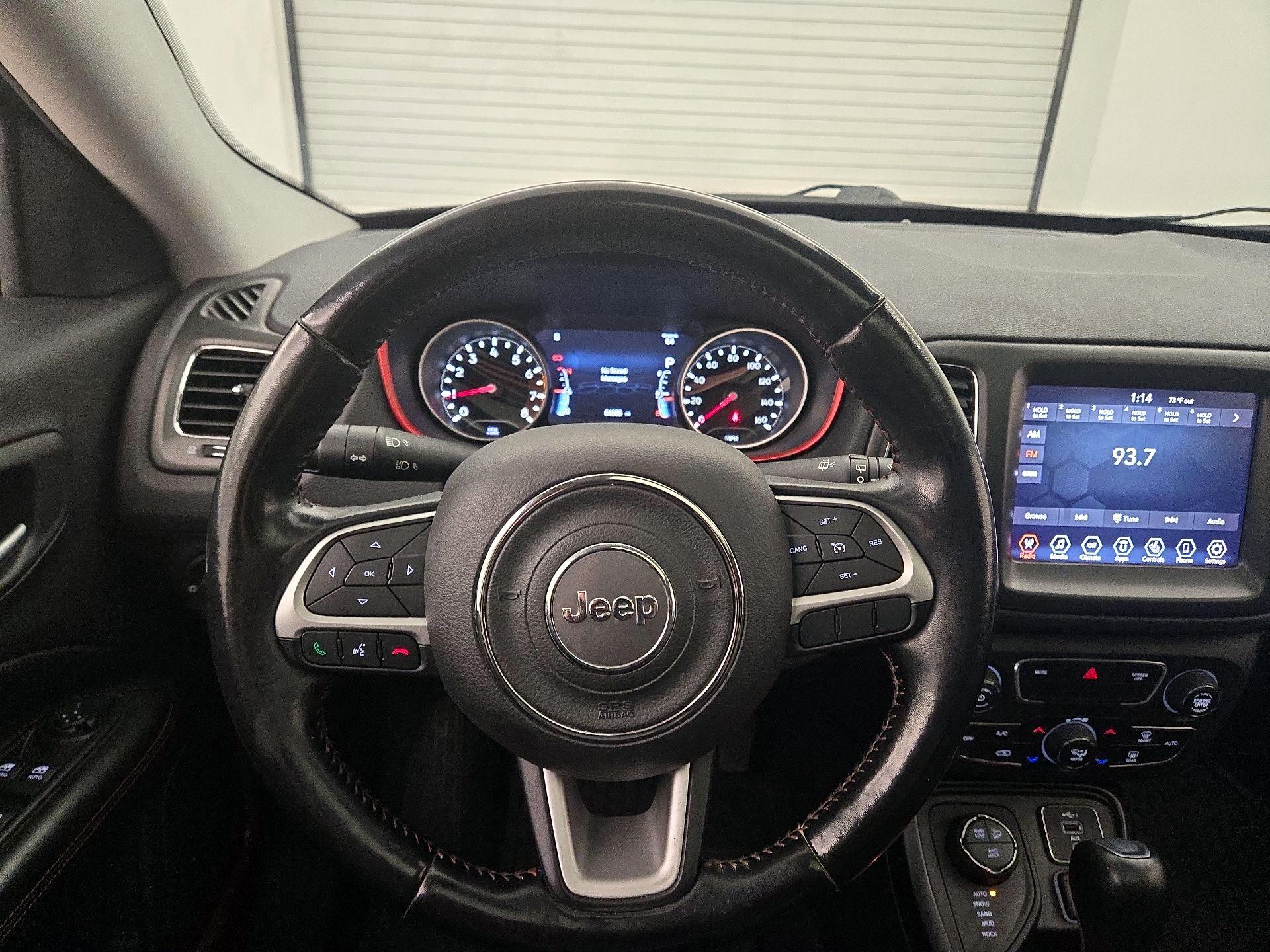 Thumbnail: 2020 Jeep Compass - 10