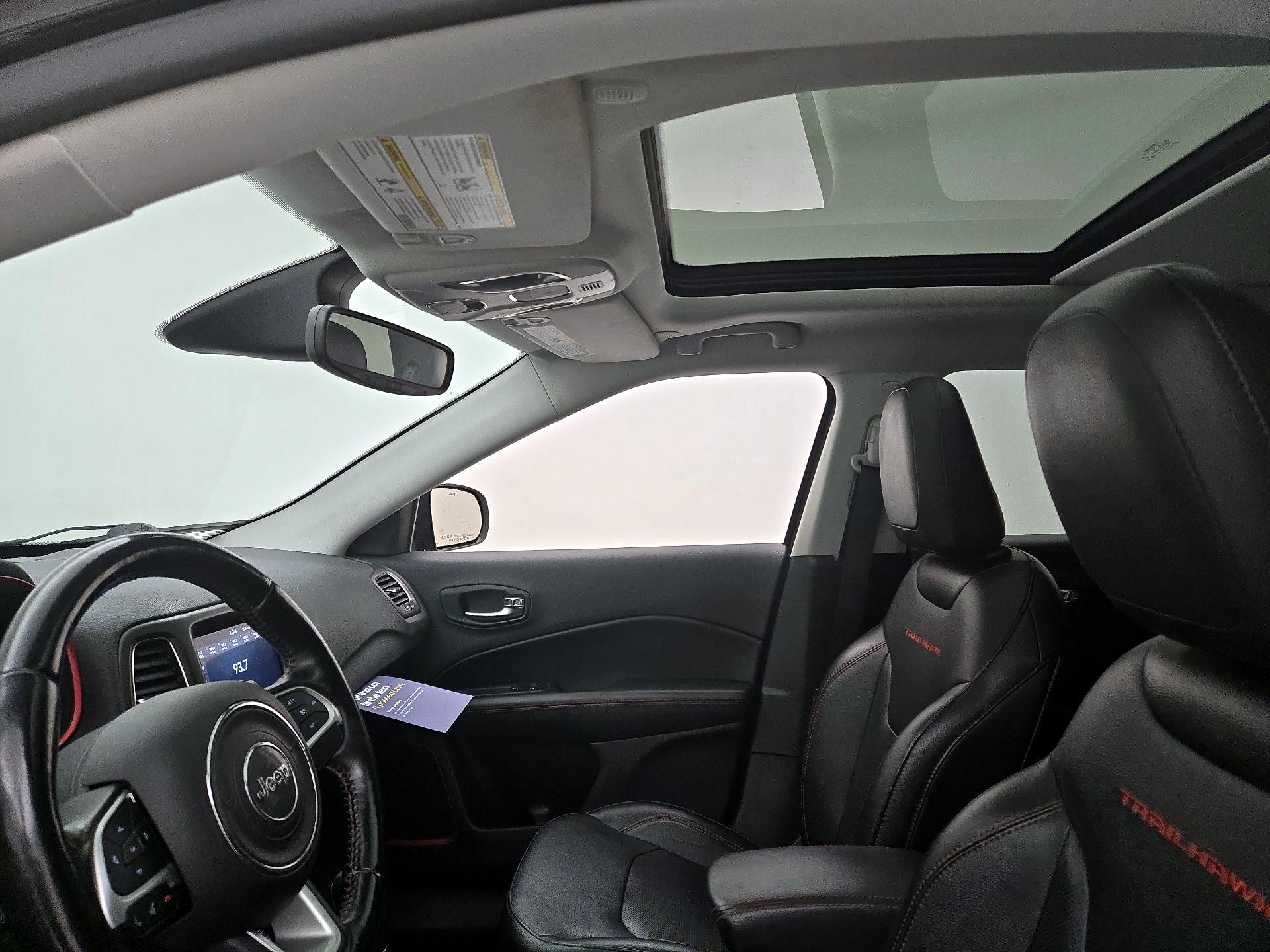 Thumbnail: 2020 Jeep Compass - 19