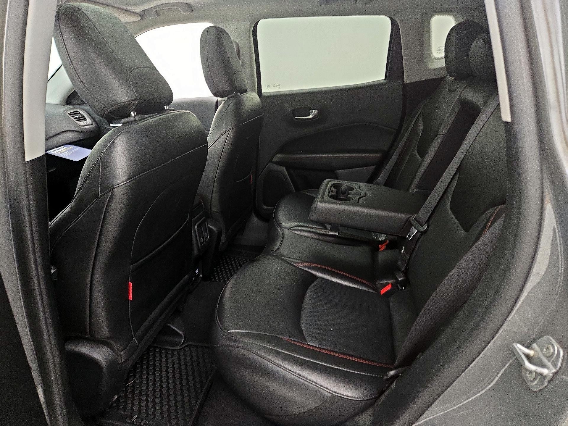 Thumbnail: 2020 Jeep Compass - 20