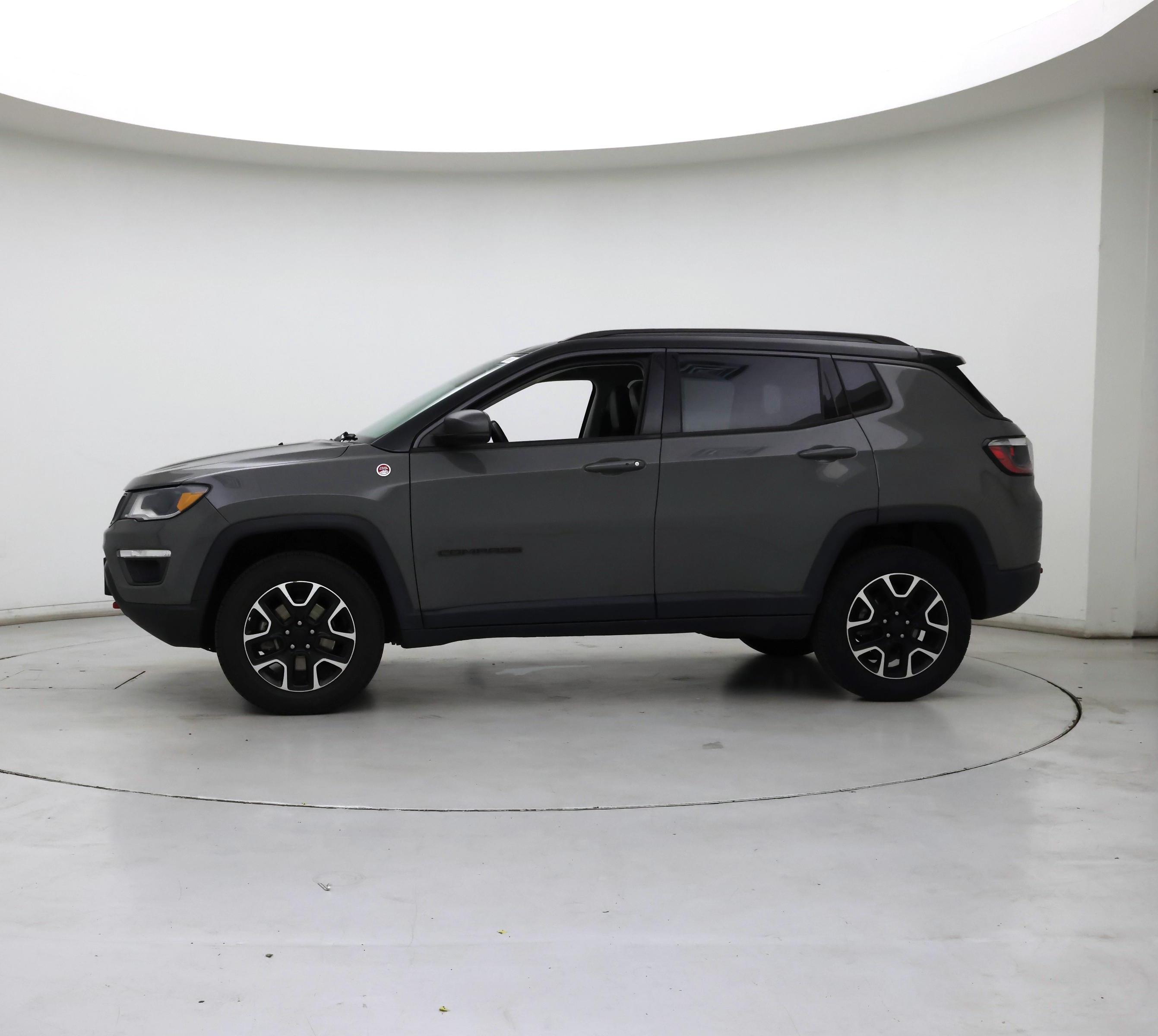 Thumbnail: 2020 Jeep Compass - 3