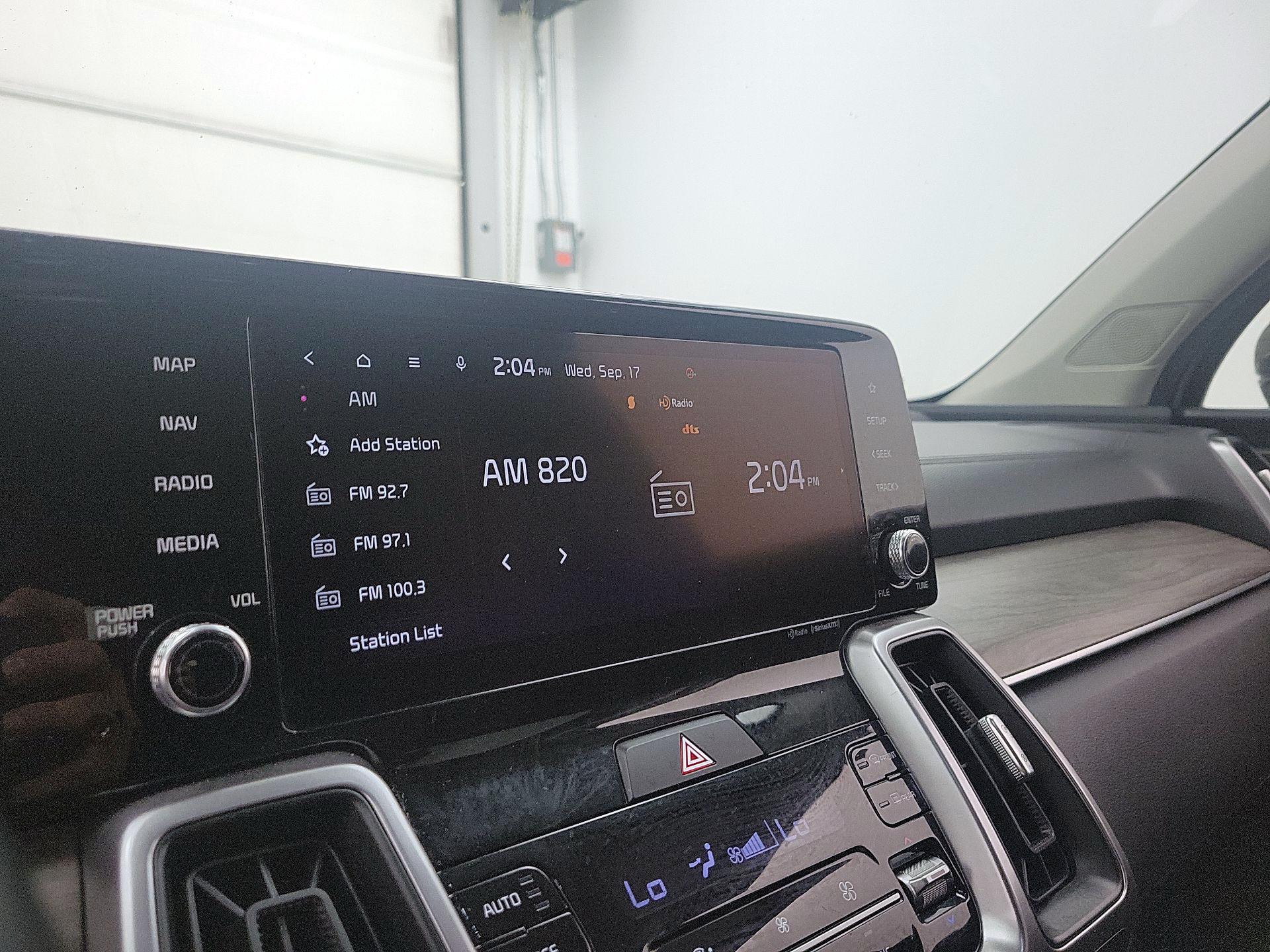 Thumbnail: 2023 Kia Sorento - 14