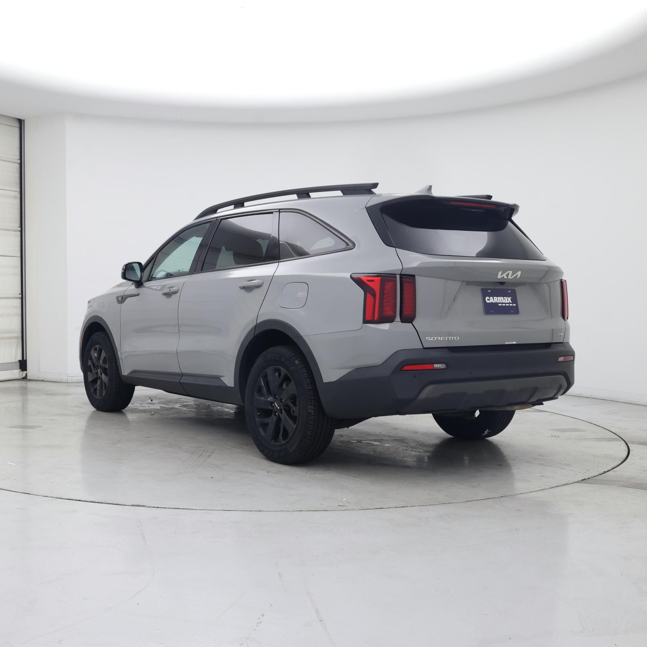 Thumbnail: 2023 Kia Sorento - 2