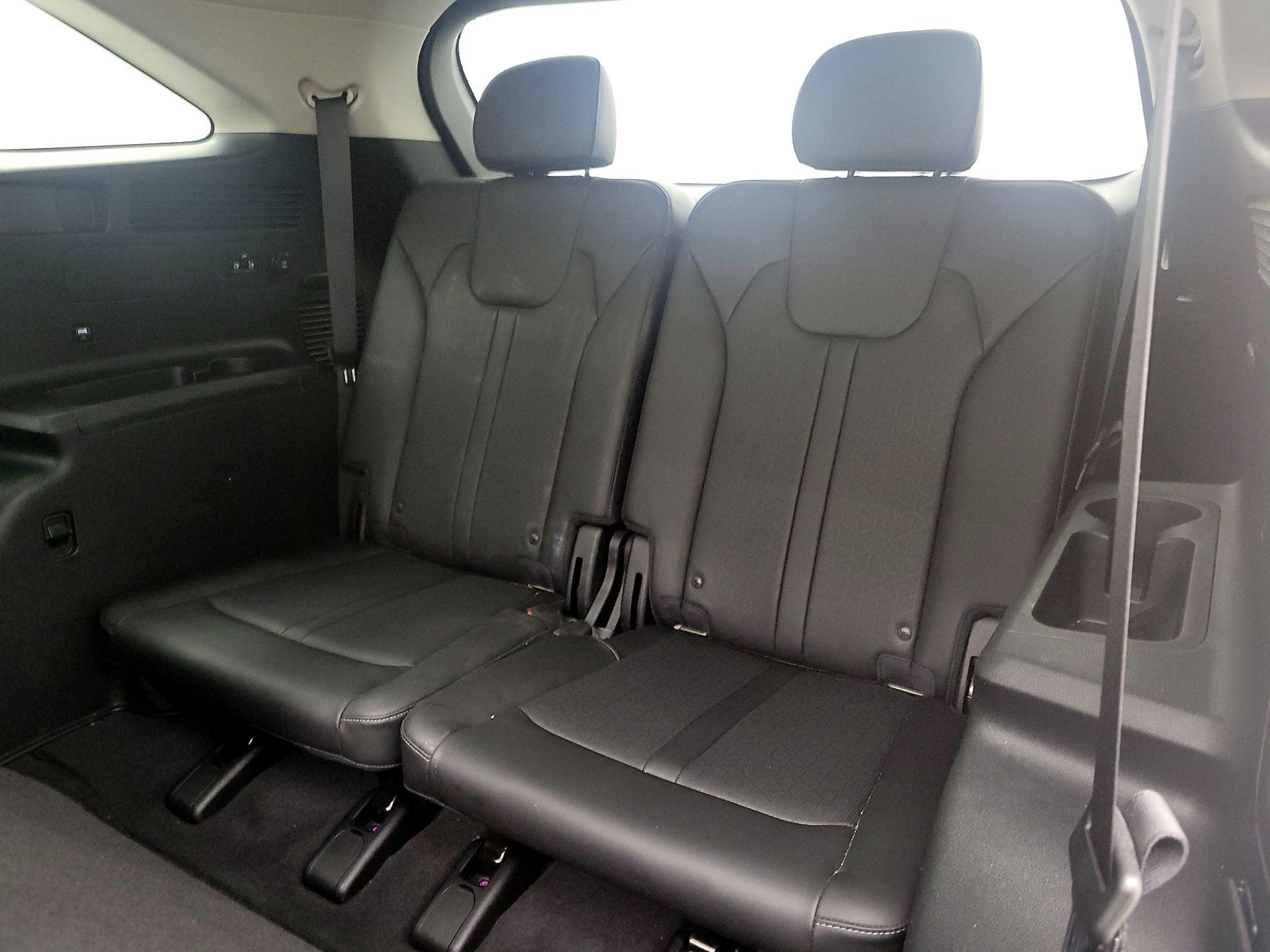 Thumbnail: 2023 Kia Sorento - 19