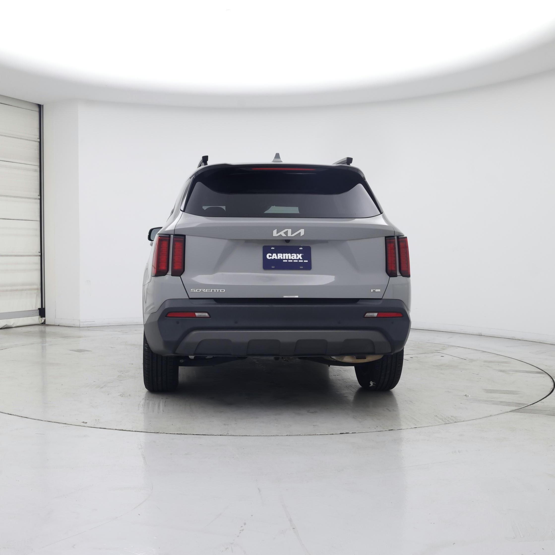 Thumbnail: 2023 Kia Sorento - 6