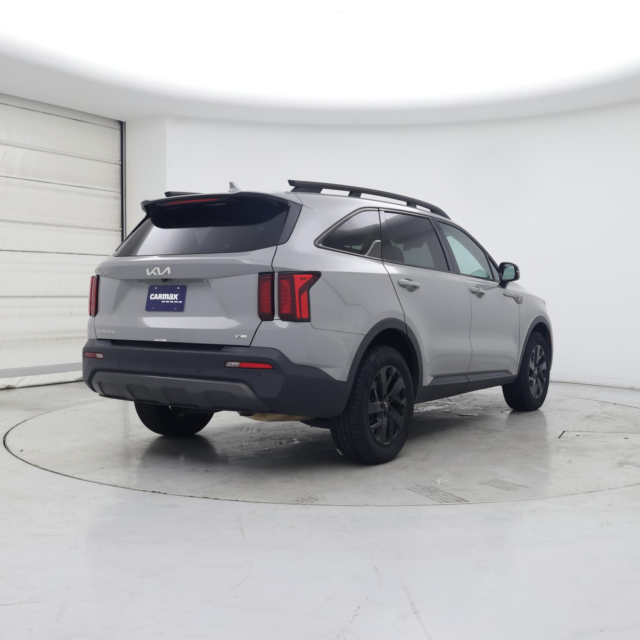 Thumbnail: 2023 Kia Sorento - 8