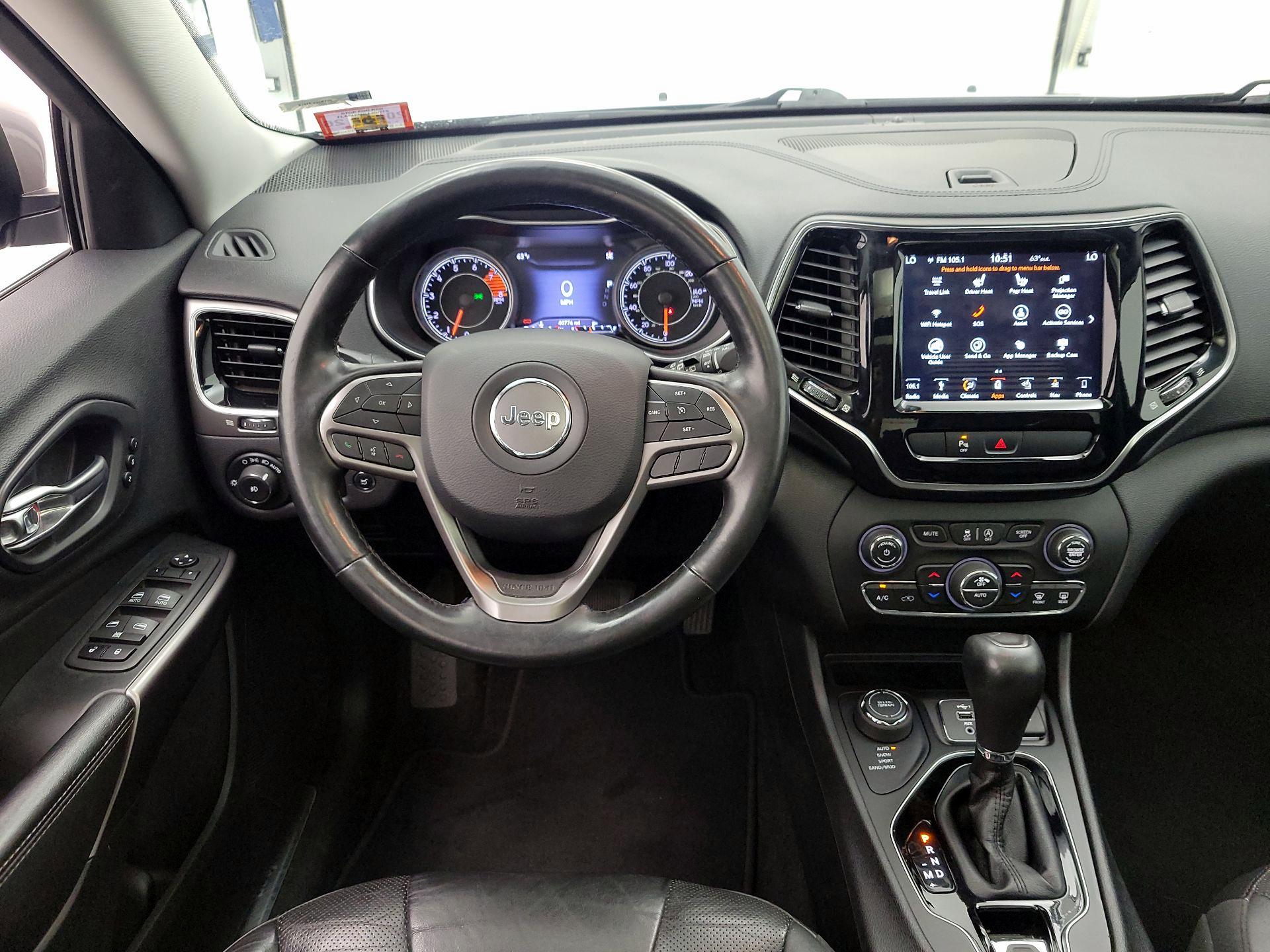 Thumbnail: 2019 Jeep Cherokee - 10