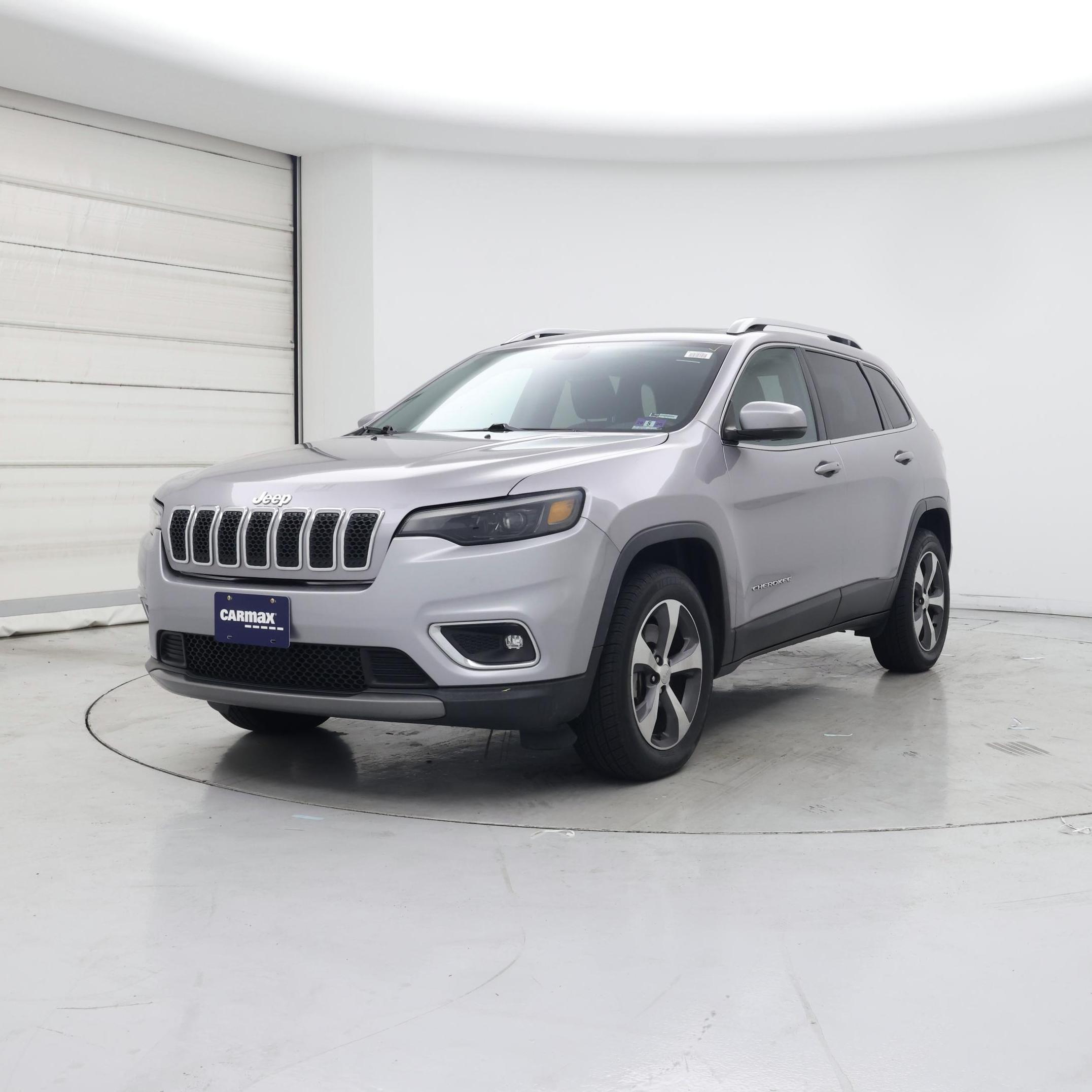 Thumbnail: 2019 Jeep Cherokee - 4