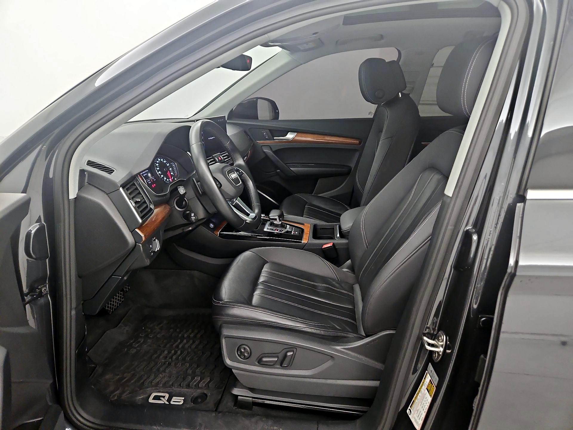 Thumbnail: 2021 Audi Q5 - 11