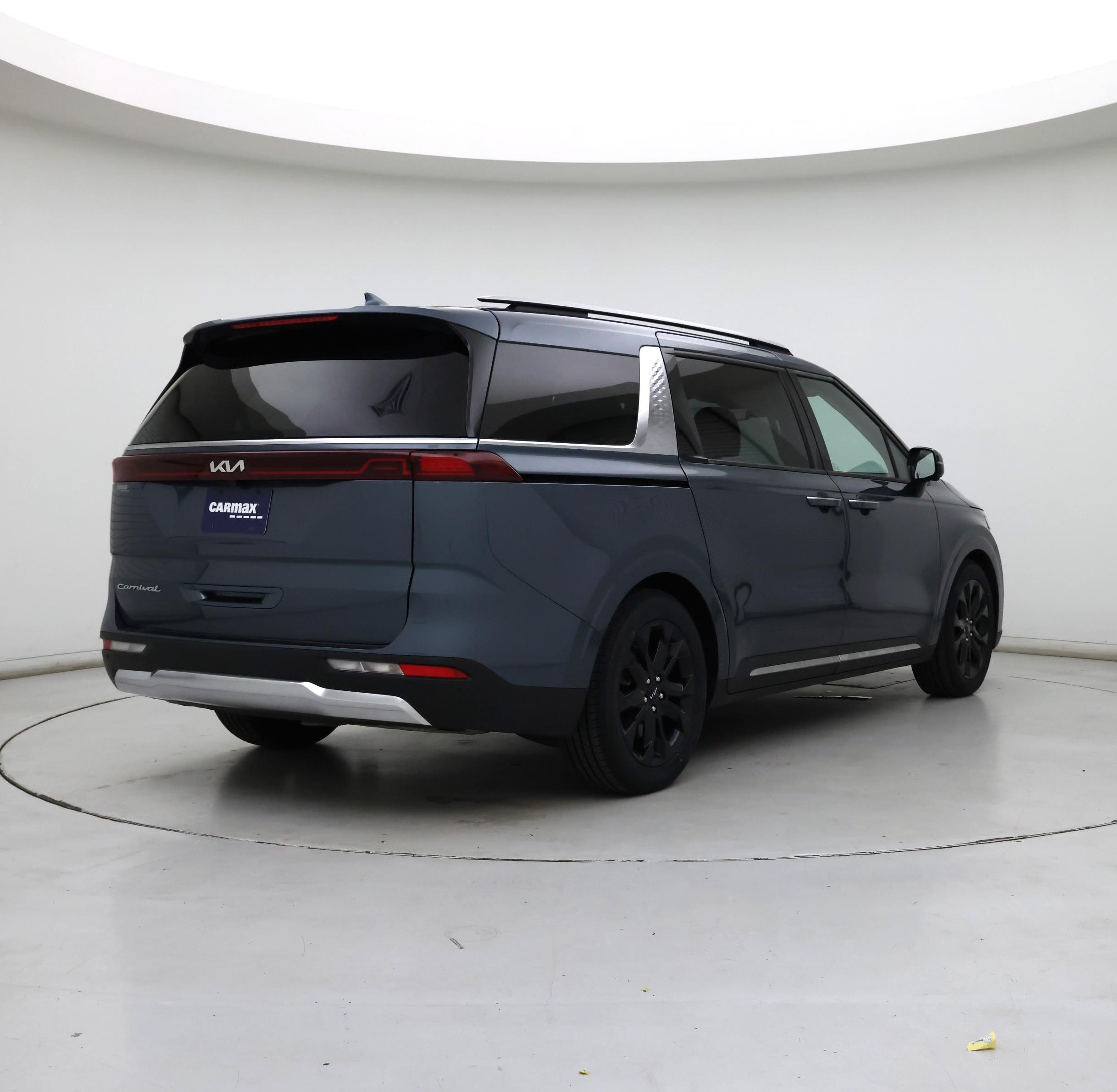 Thumbnail: 2022 Kia Carnival - 8