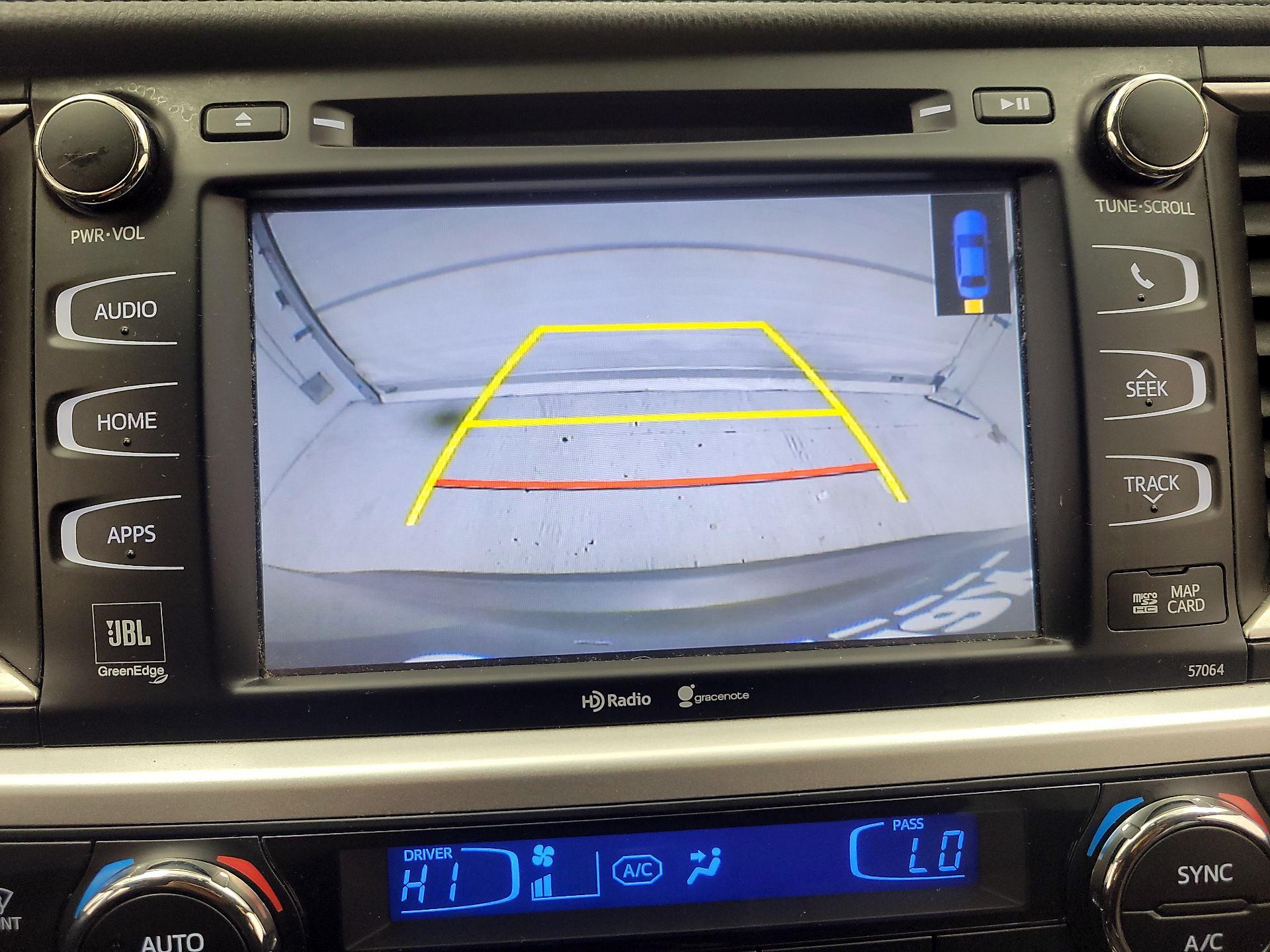 Thumbnail: 2015 Toyota Highlander - 15