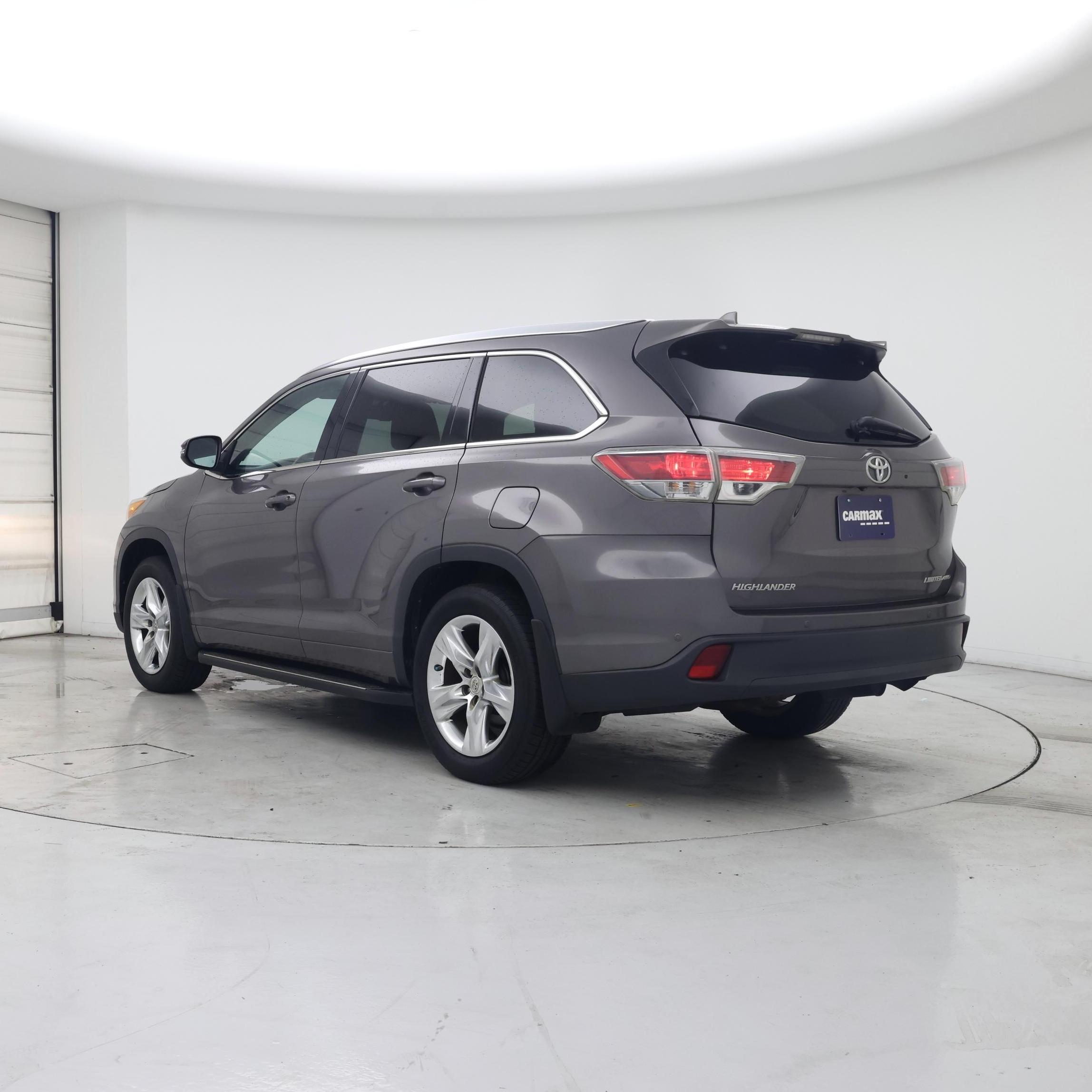 Thumbnail: 2015 Toyota Highlander - 2