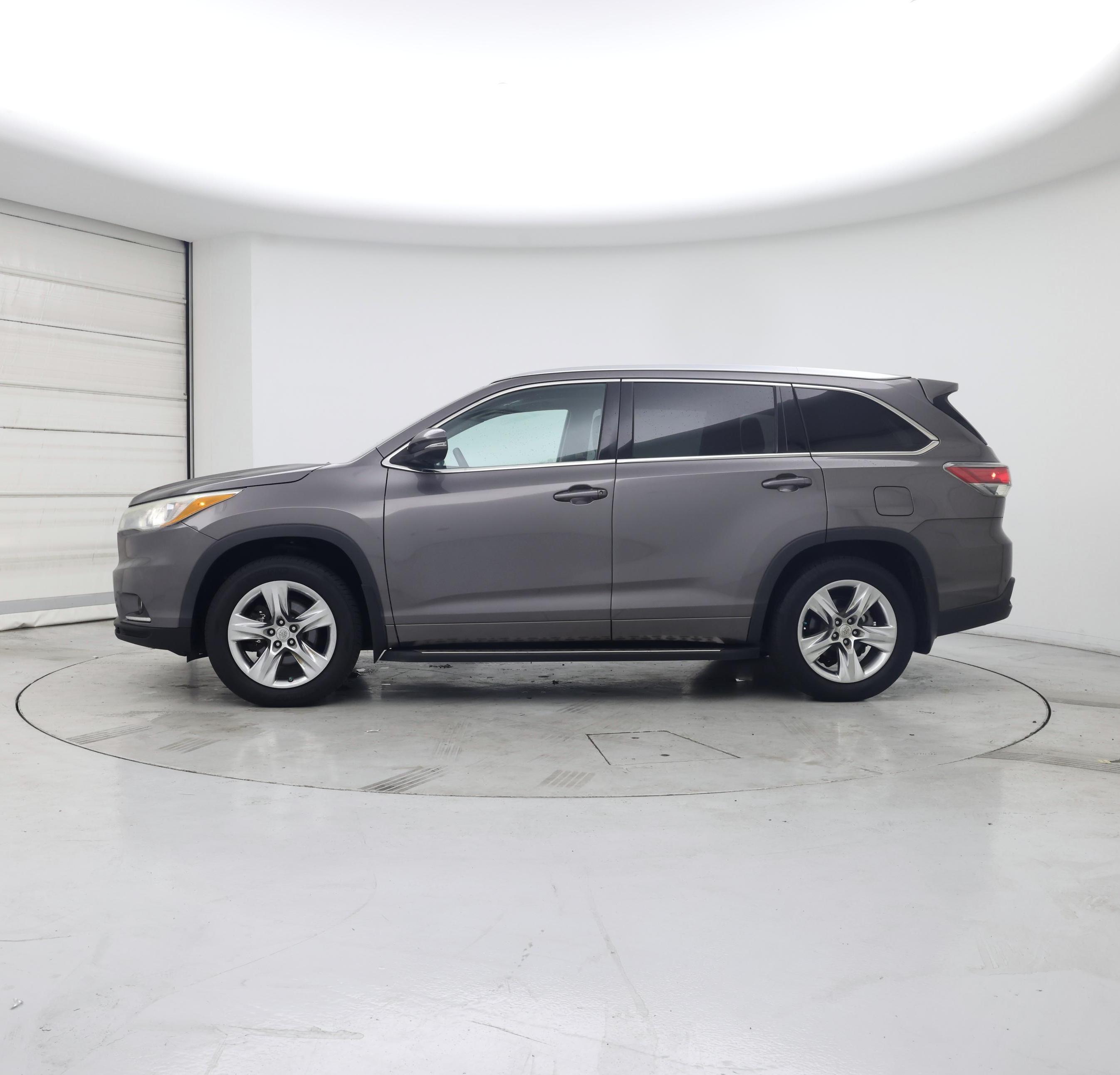 Thumbnail: 2015 Toyota Highlander - 3