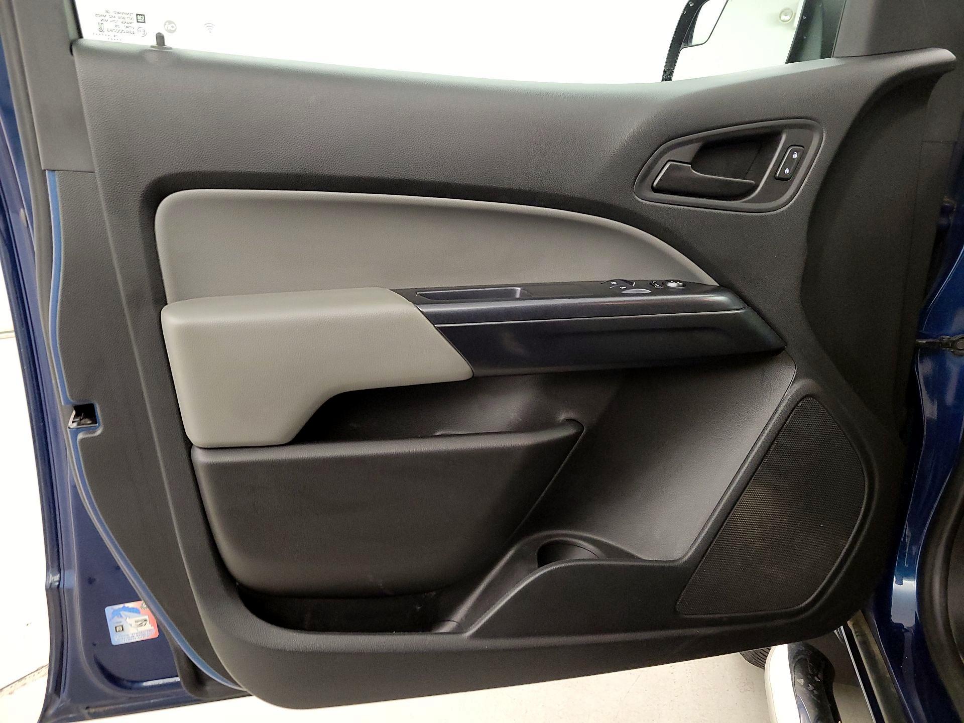 Thumbnail: 2020 Chevrolet Colorado - 12