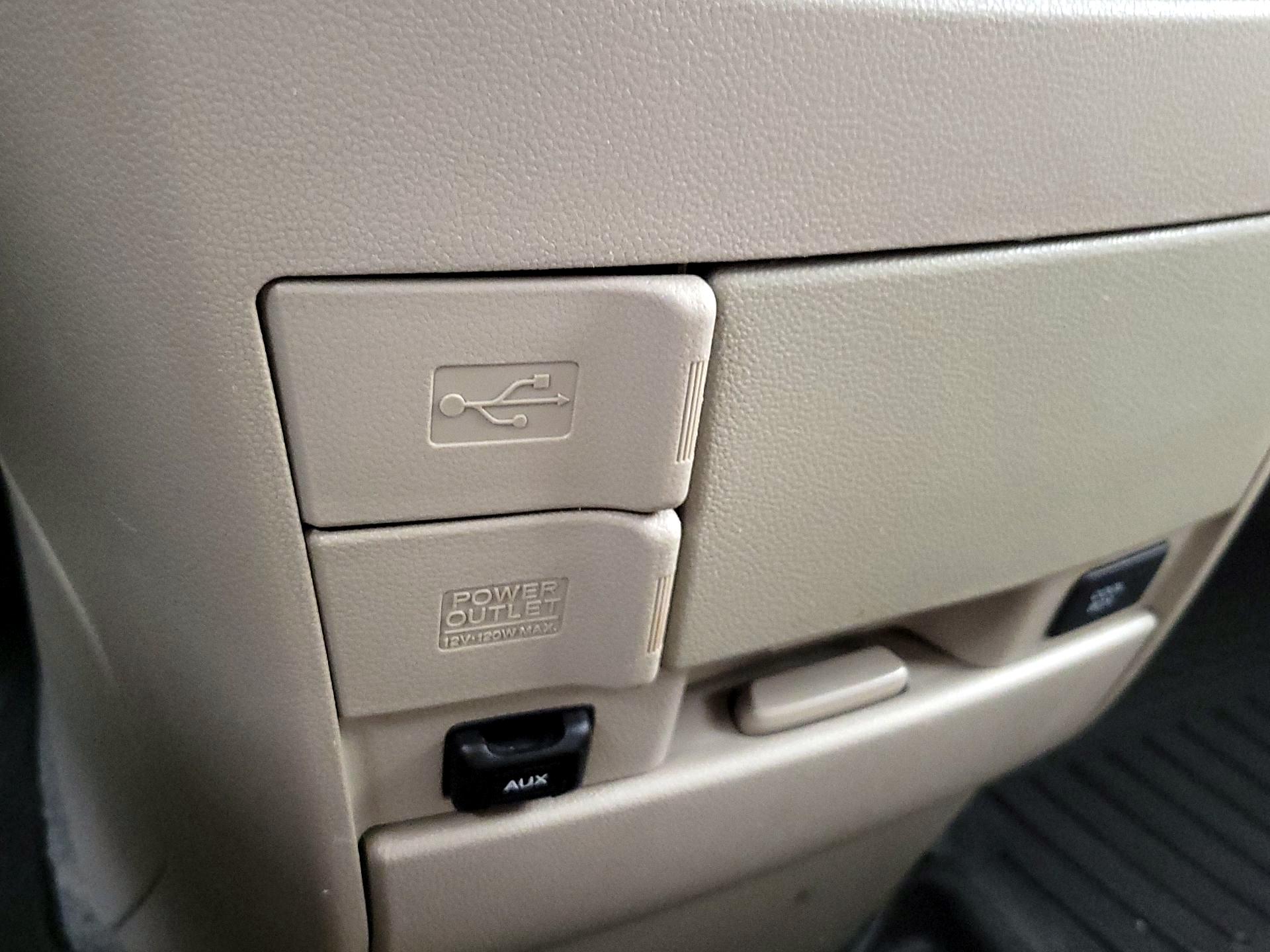 Thumbnail: 2014 Honda Odyssey - 18