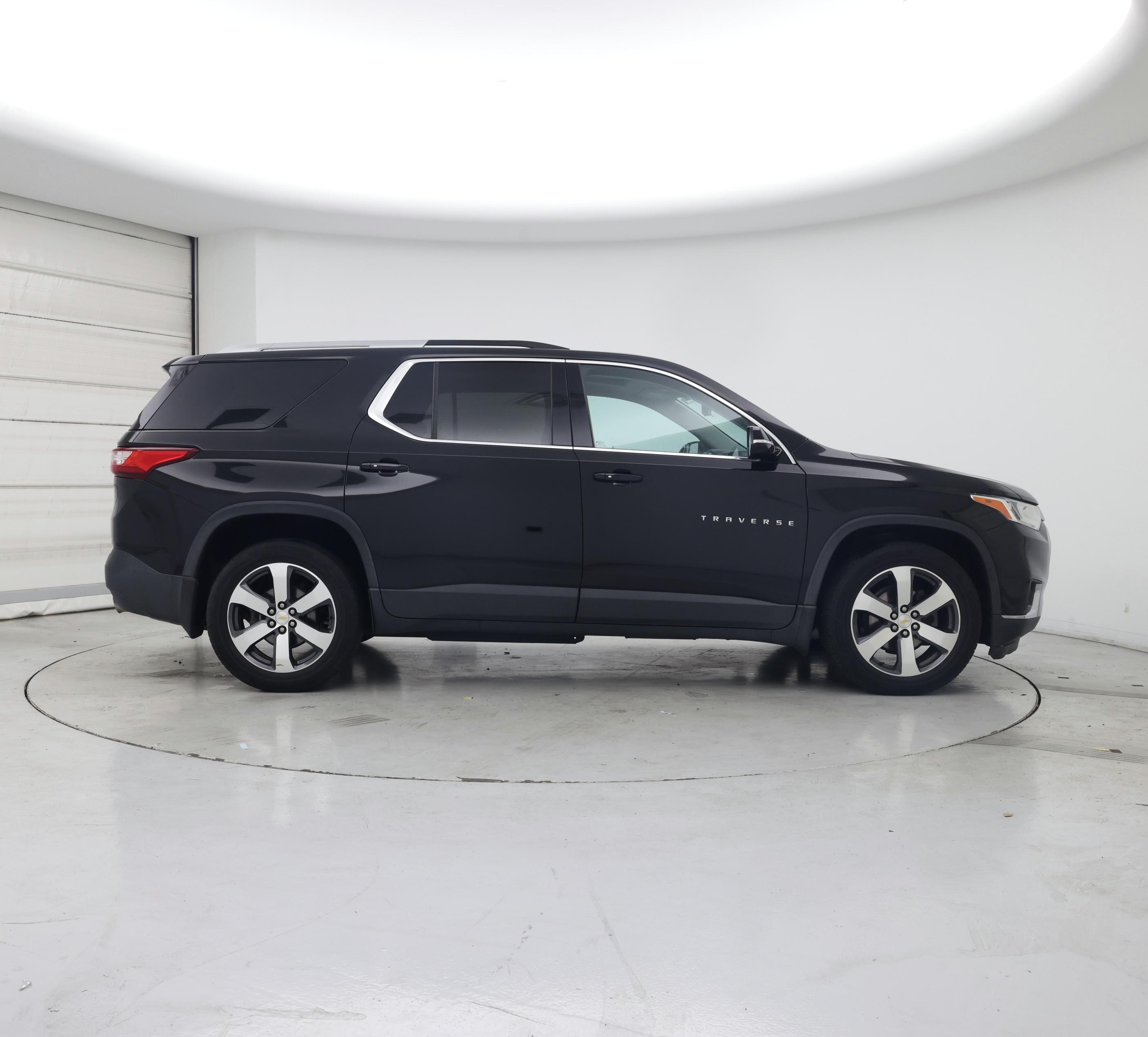 Thumbnail: 2018 Chevrolet Traverse - 7
