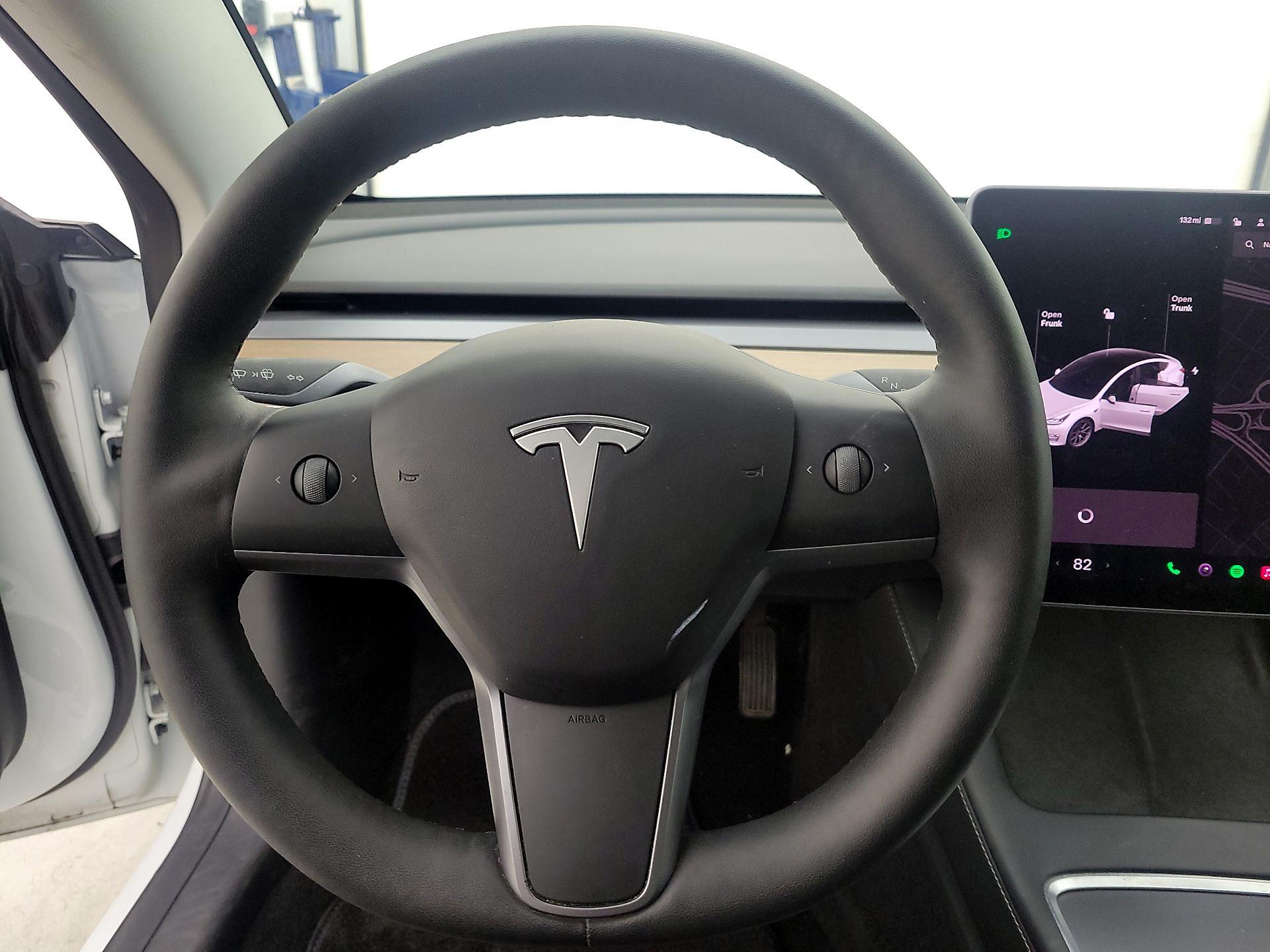 Thumbnail: 2022 Tesla Model 3 - 10