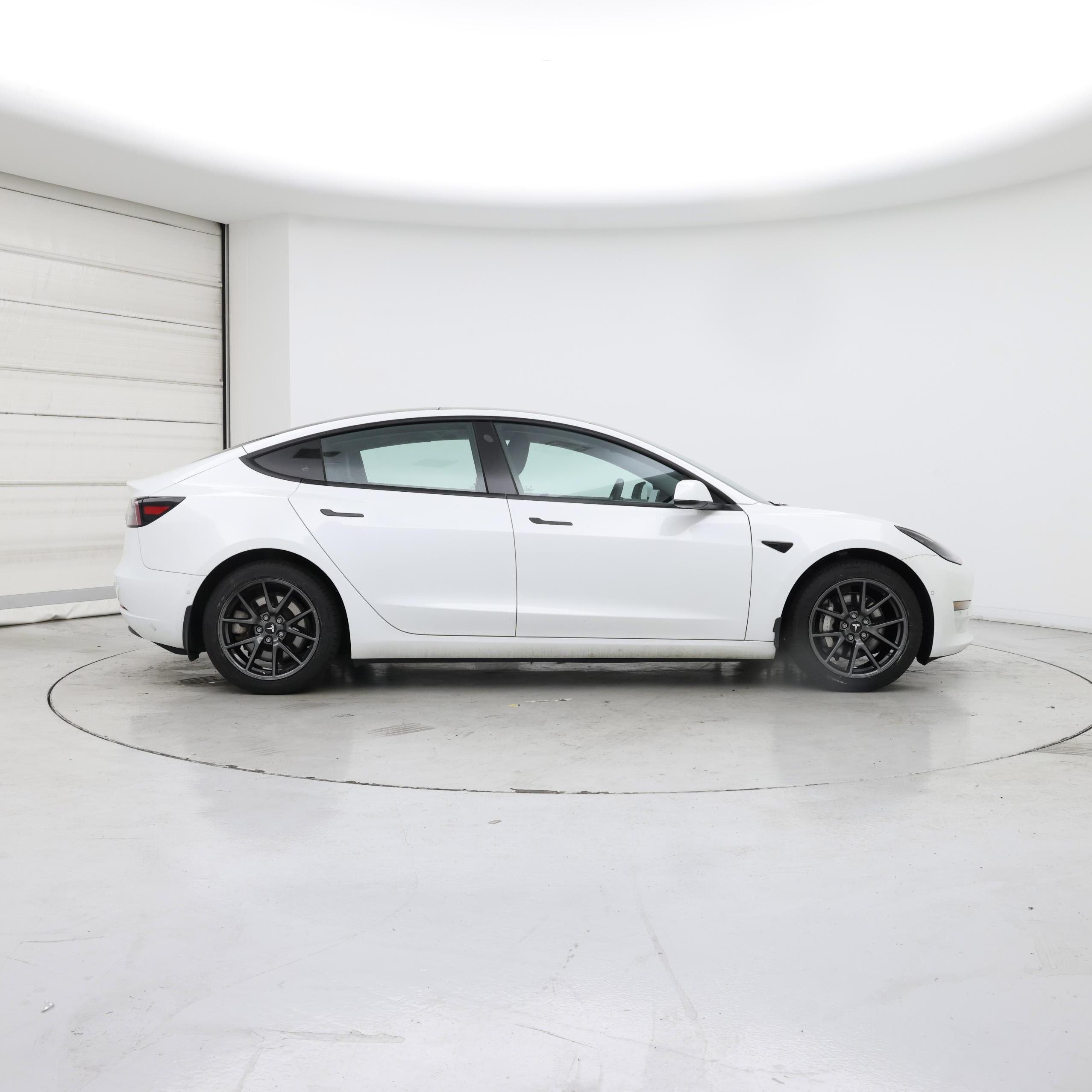Thumbnail: 2022 Tesla Model 3 - 7