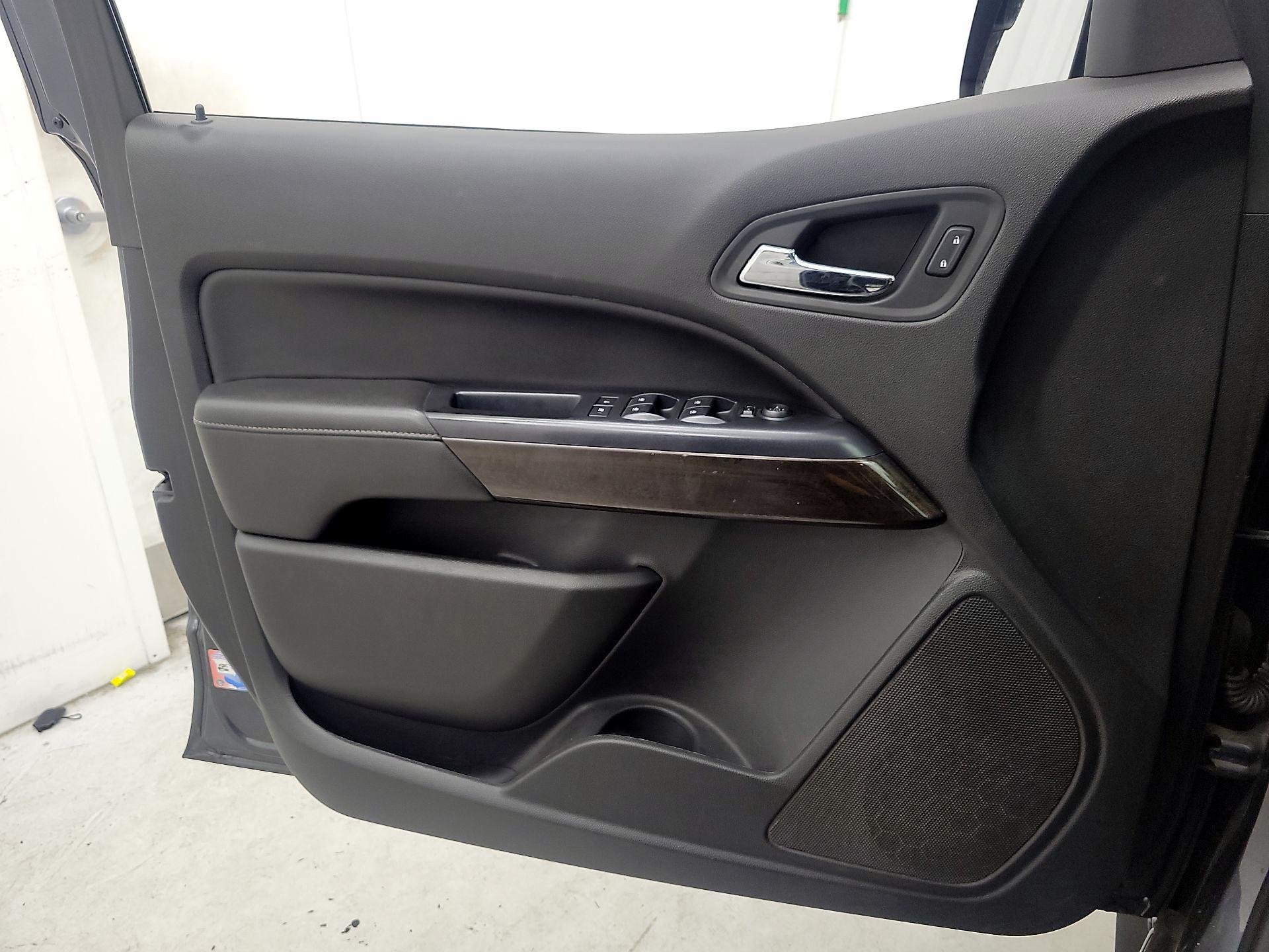 Thumbnail: 2016 GMC Canyon - 12