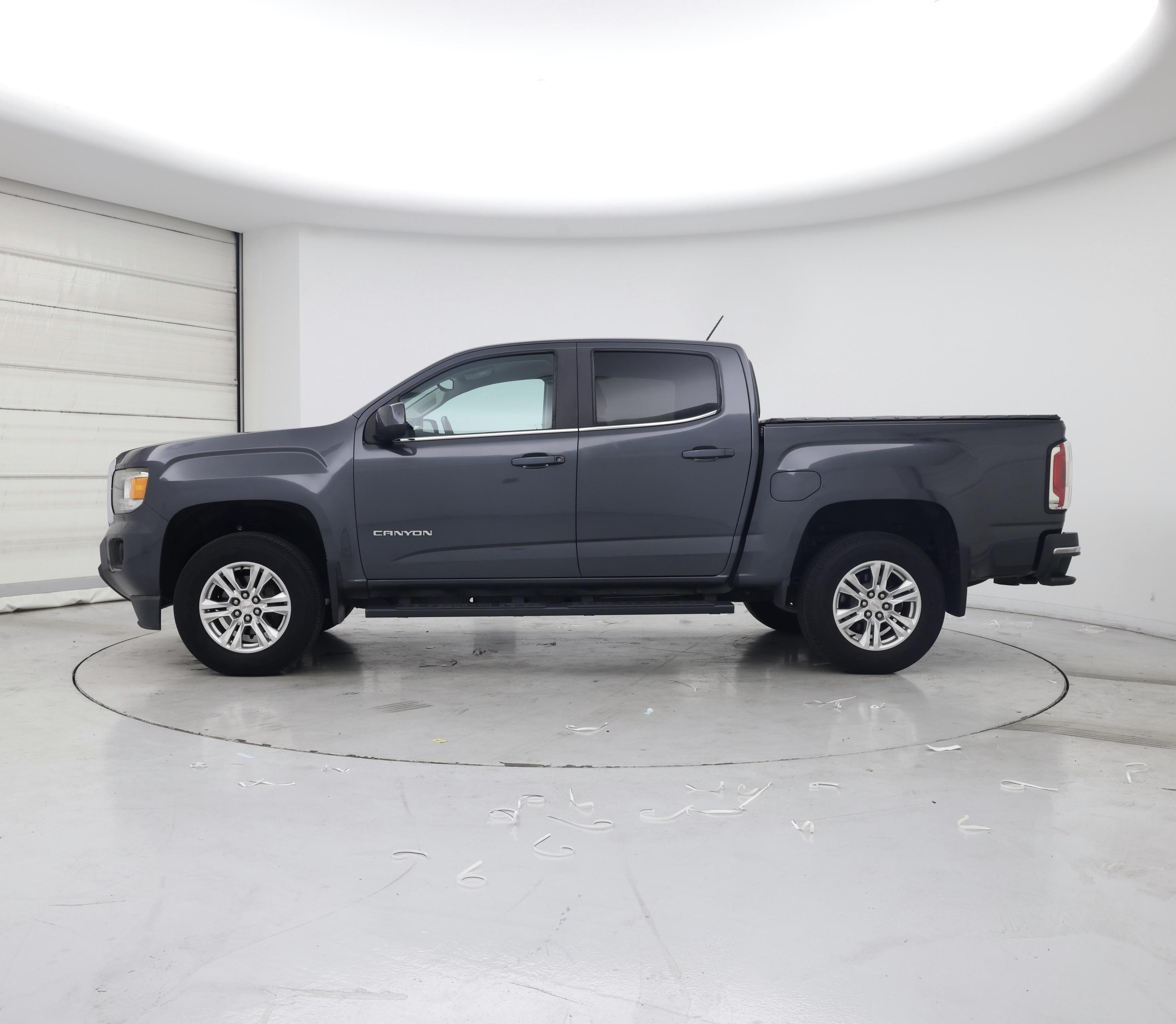 Thumbnail: 2016 GMC Canyon - 3