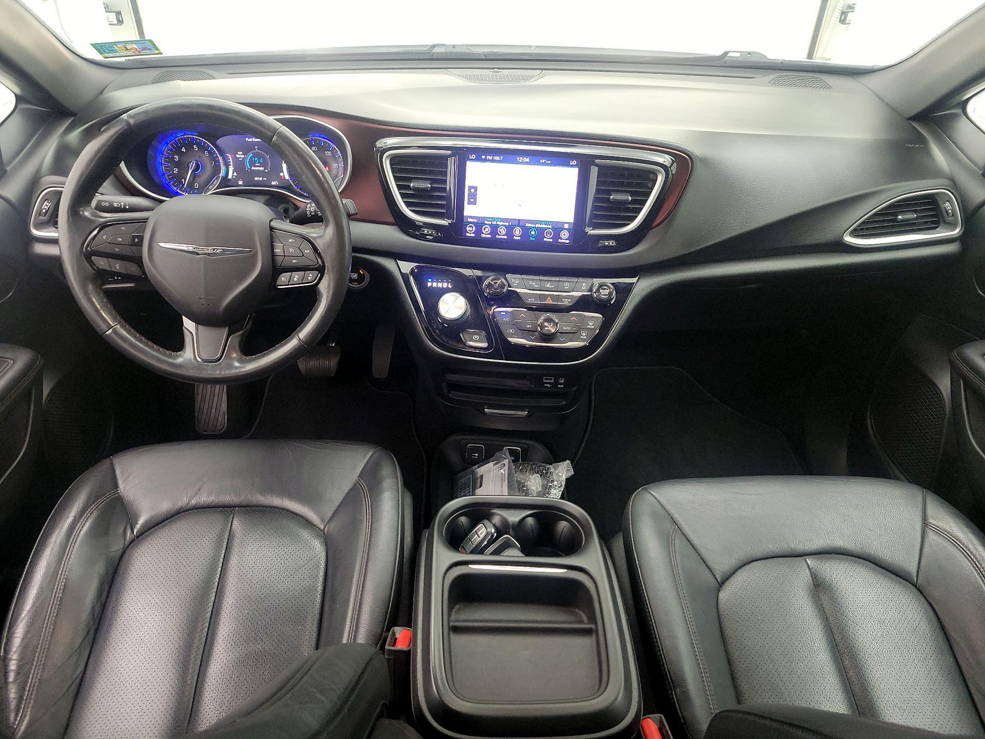 Thumbnail: 2020 Chrysler Pacifica - 9