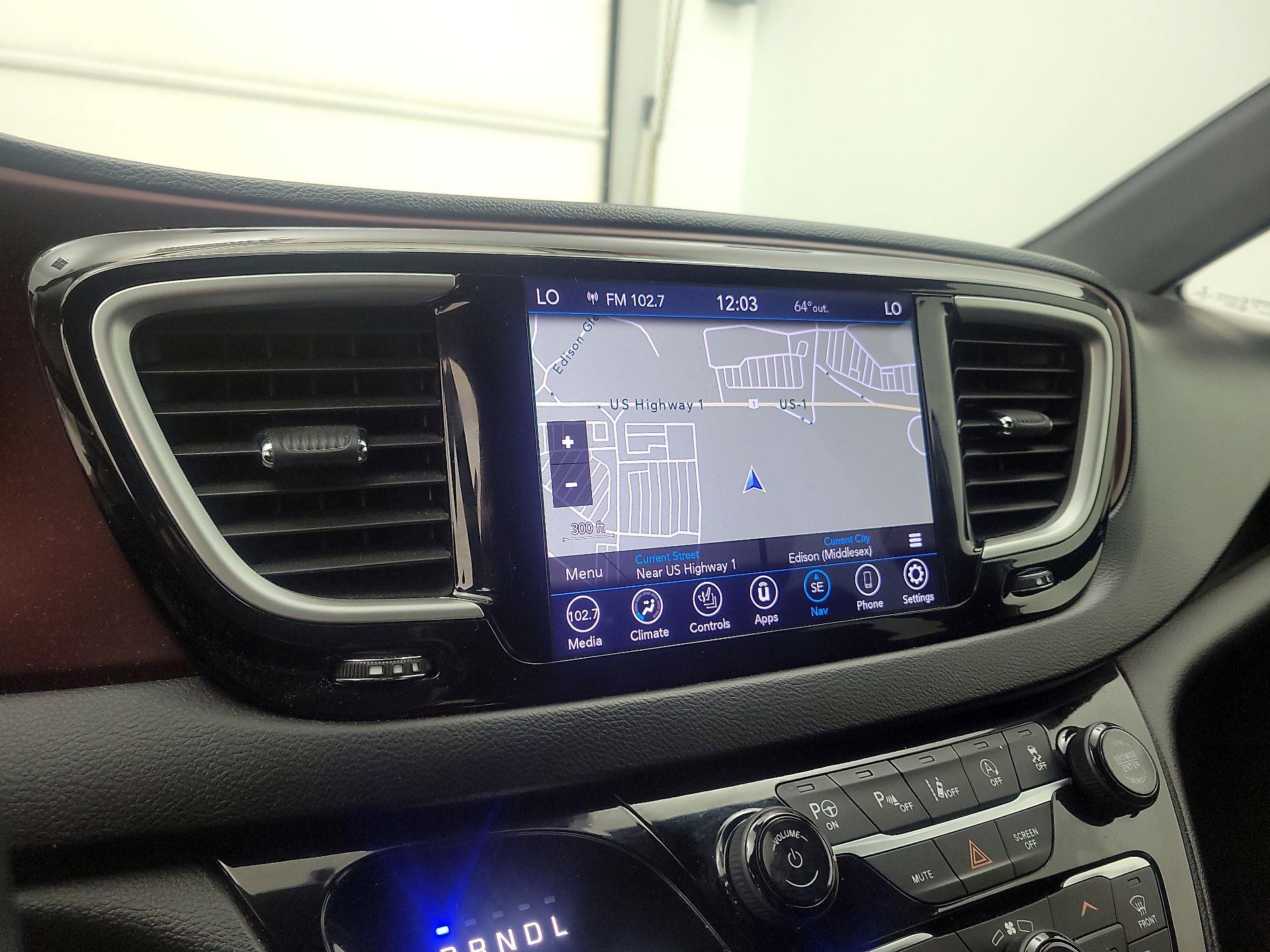 Thumbnail: 2020 Chrysler Pacifica - 14