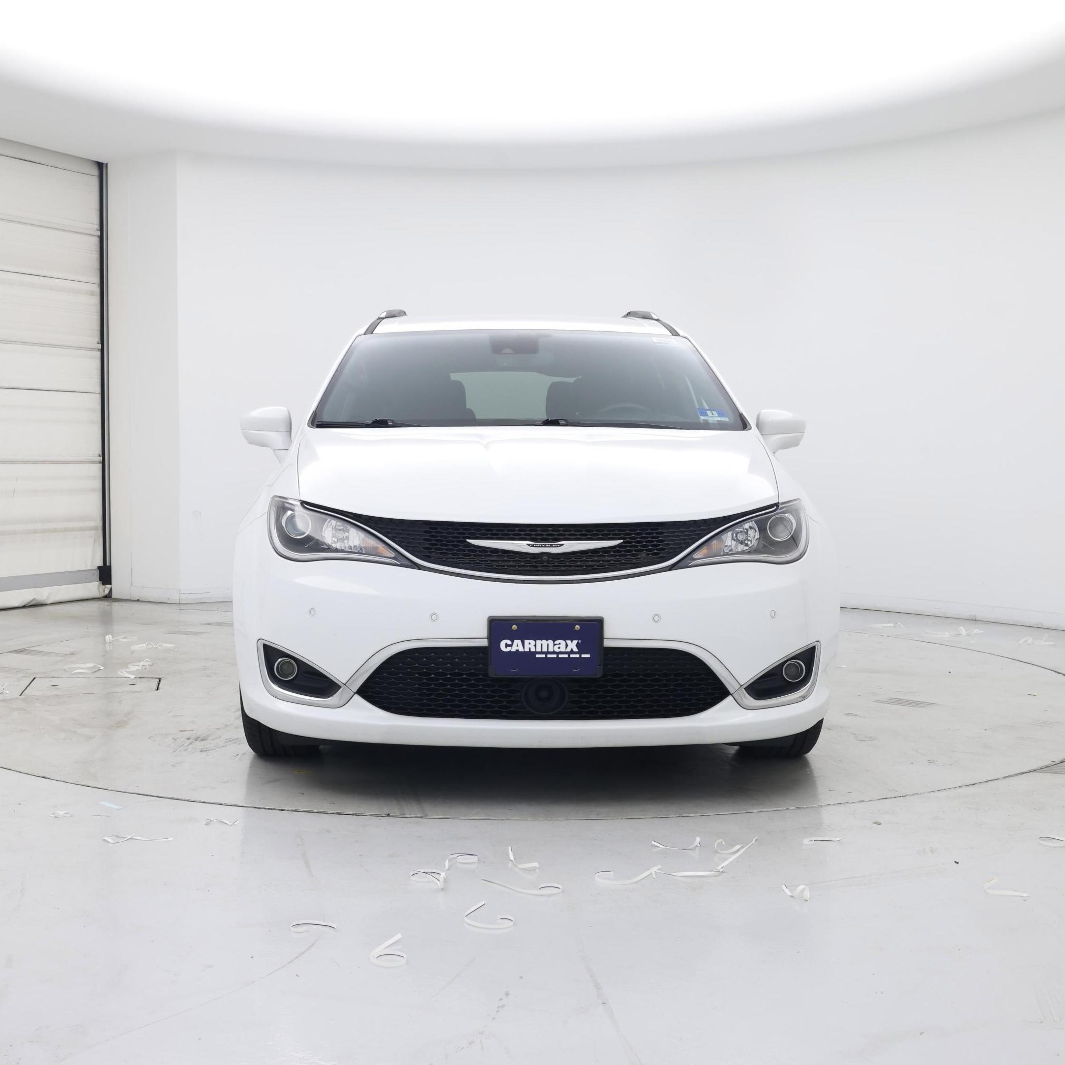 Thumbnail: 2020 Chrysler Pacifica - 5