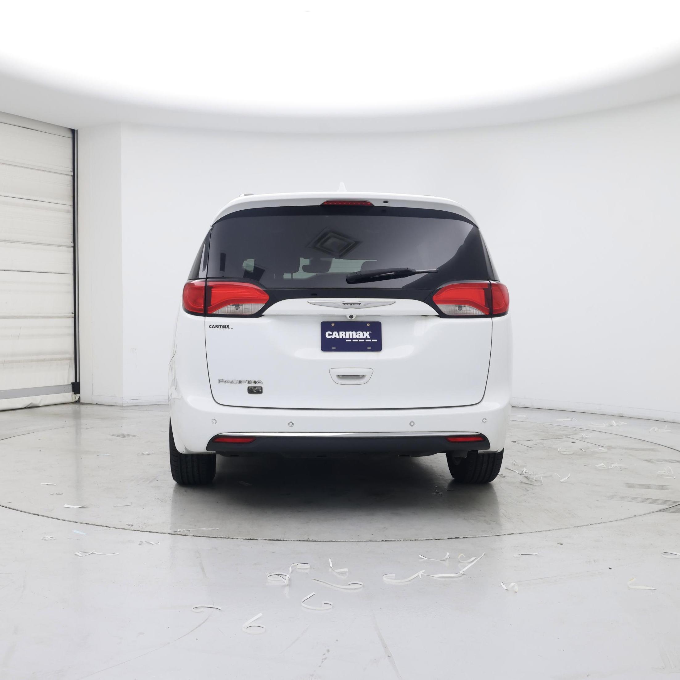 Thumbnail: 2020 Chrysler Pacifica - 6