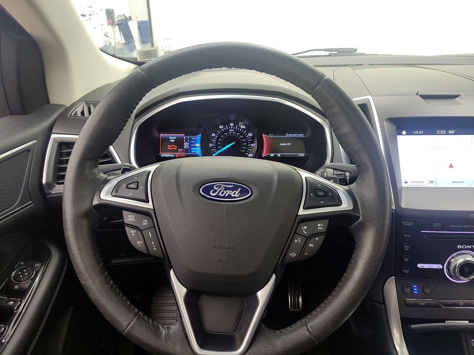 Thumbnail: 2018 Ford Edge - 10