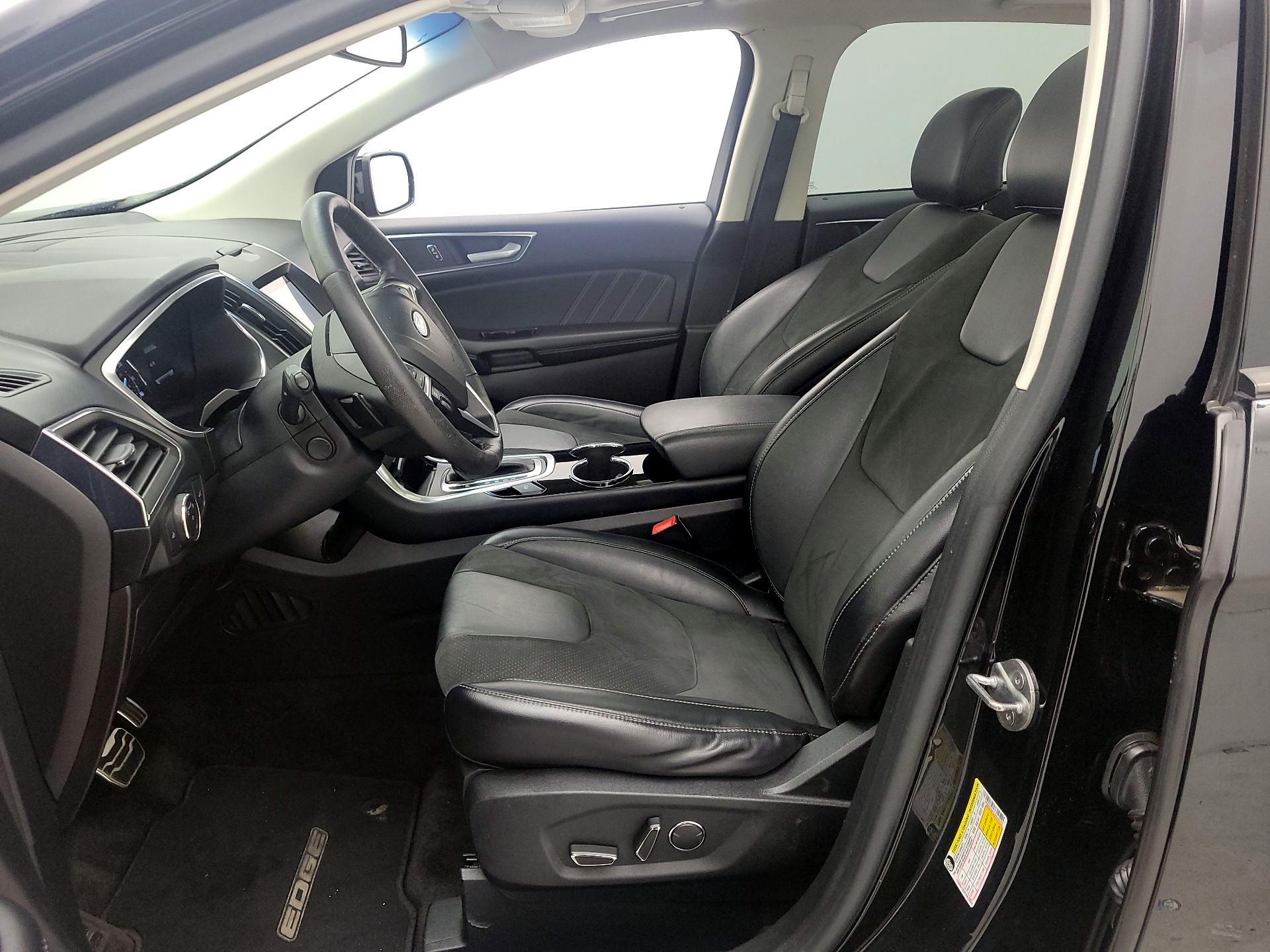 Thumbnail: 2018 Ford Edge - 11