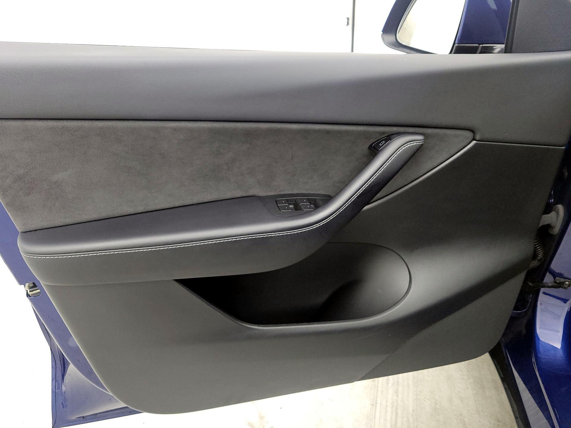 Thumbnail: 2021 Tesla Model Y - 12