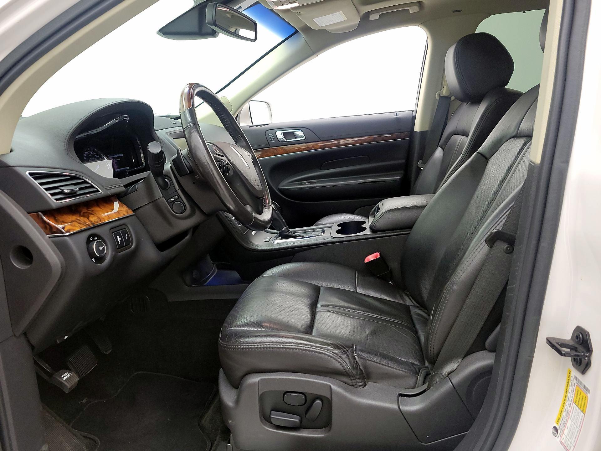 Thumbnail: 2015 Lincoln MKT - 11