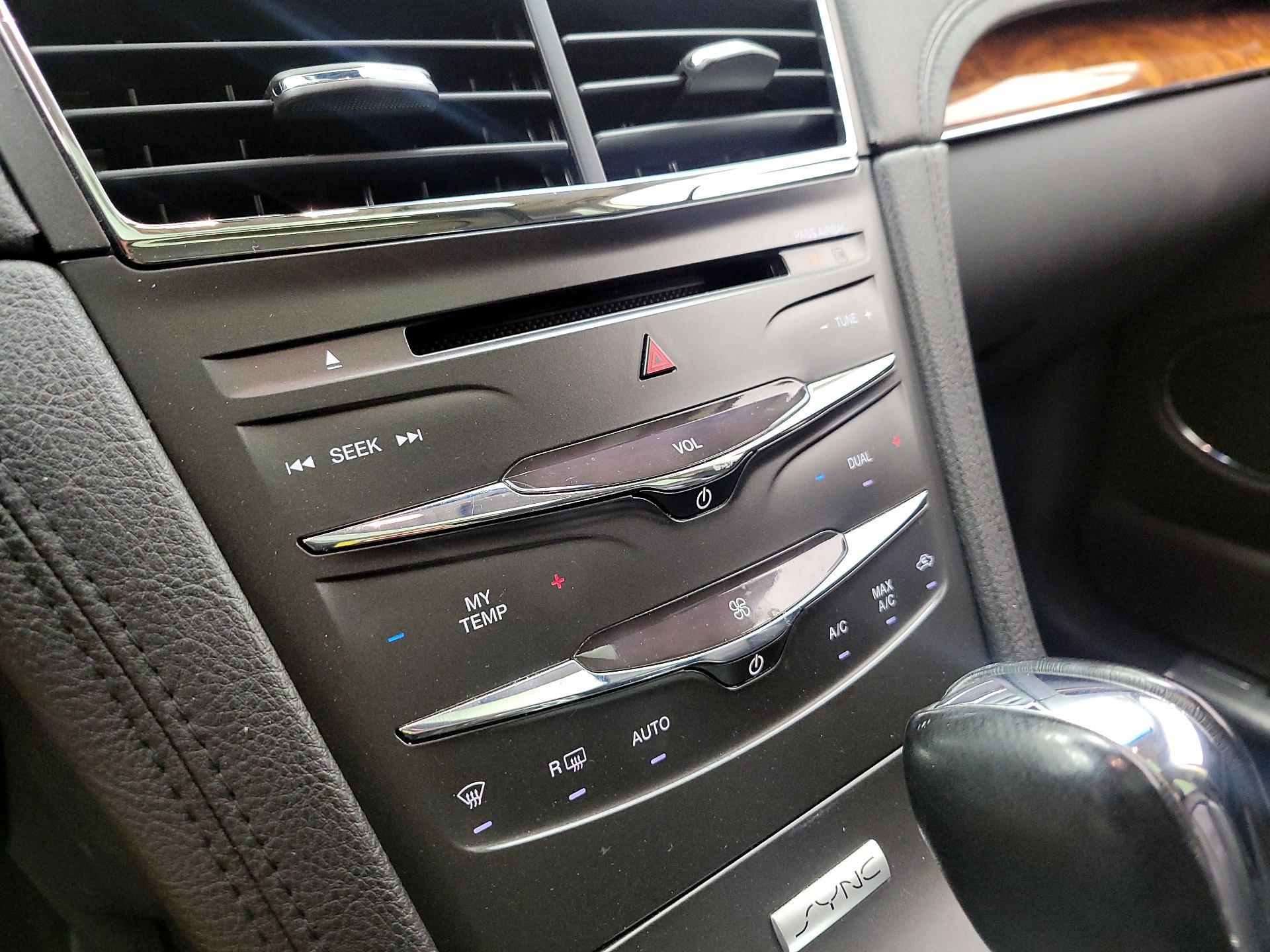Thumbnail: 2015 Lincoln MKT - 15