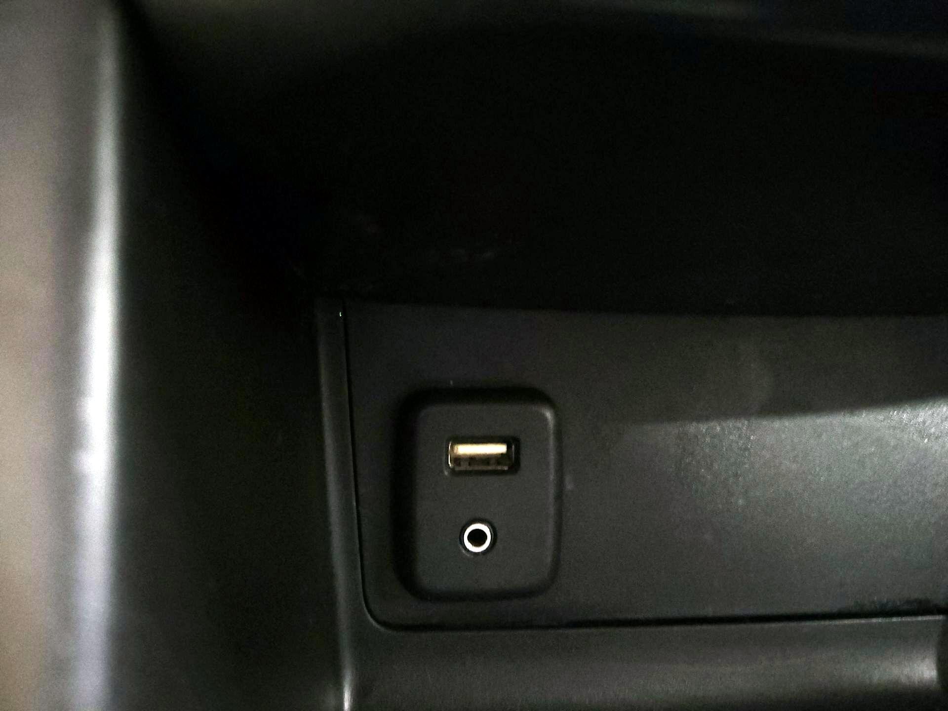 Thumbnail: 2016 Chevrolet Colorado - 17