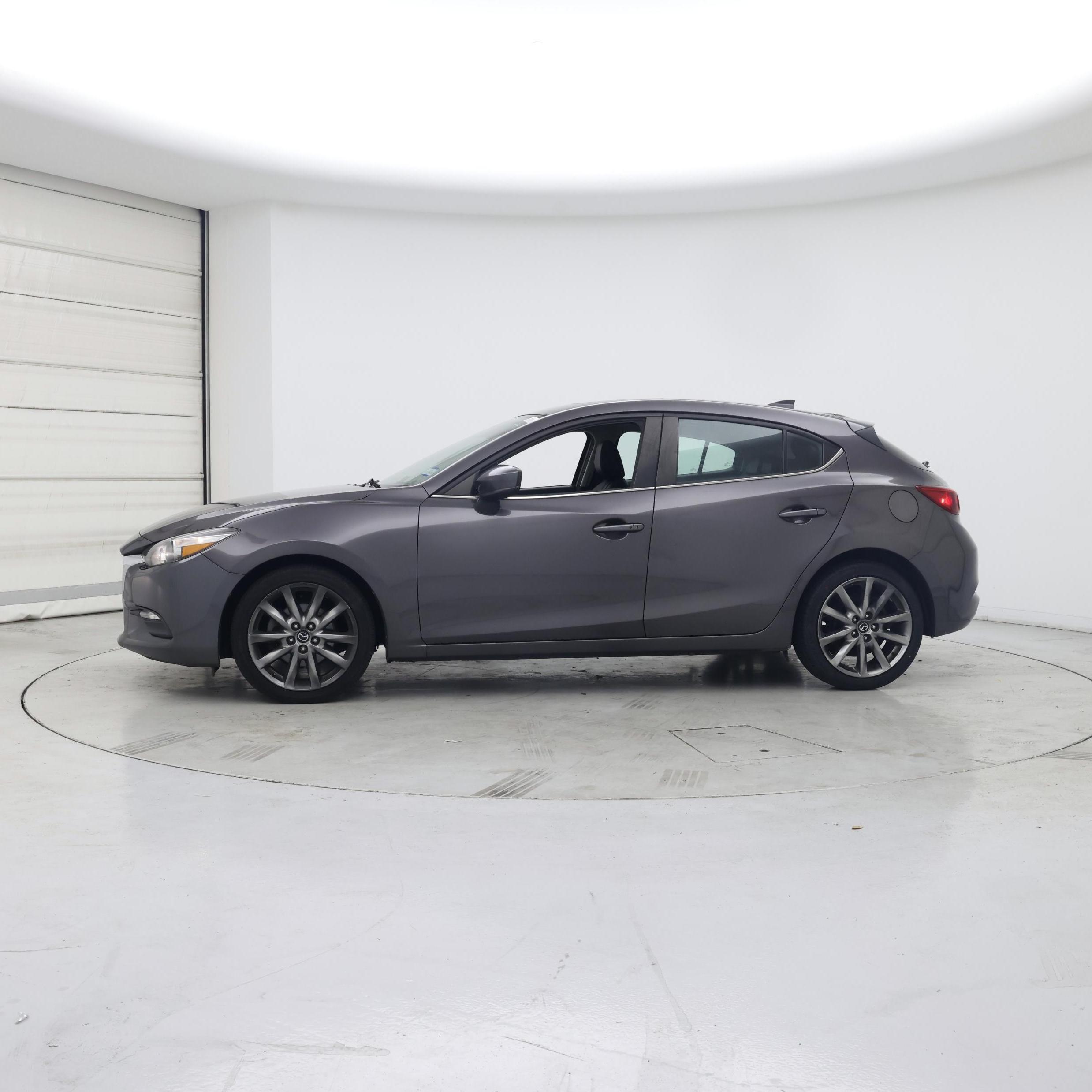 Thumbnail: 2018 Mazda Mazda3 - 3