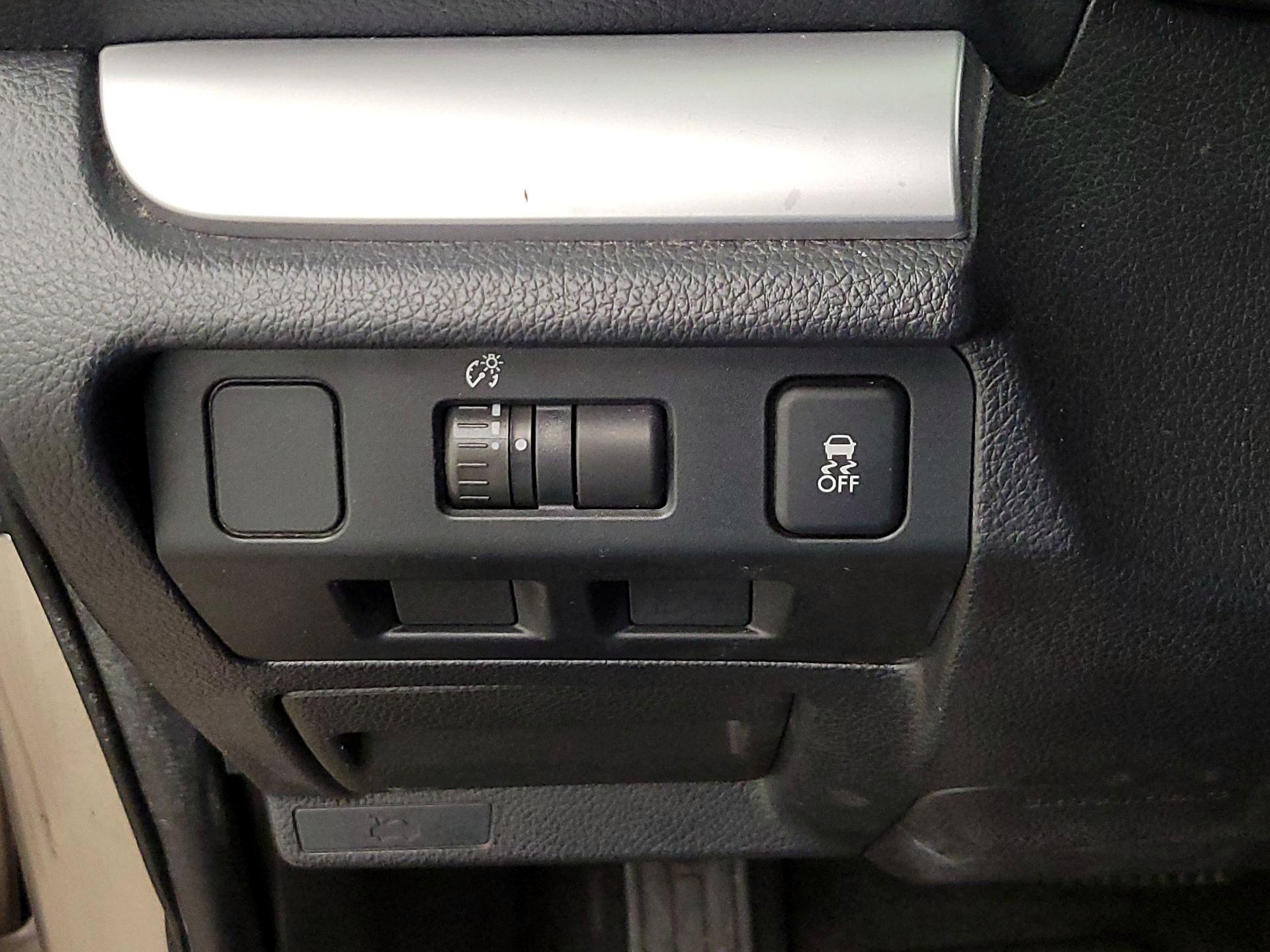 Thumbnail: 2015 Subaru Forester - 13