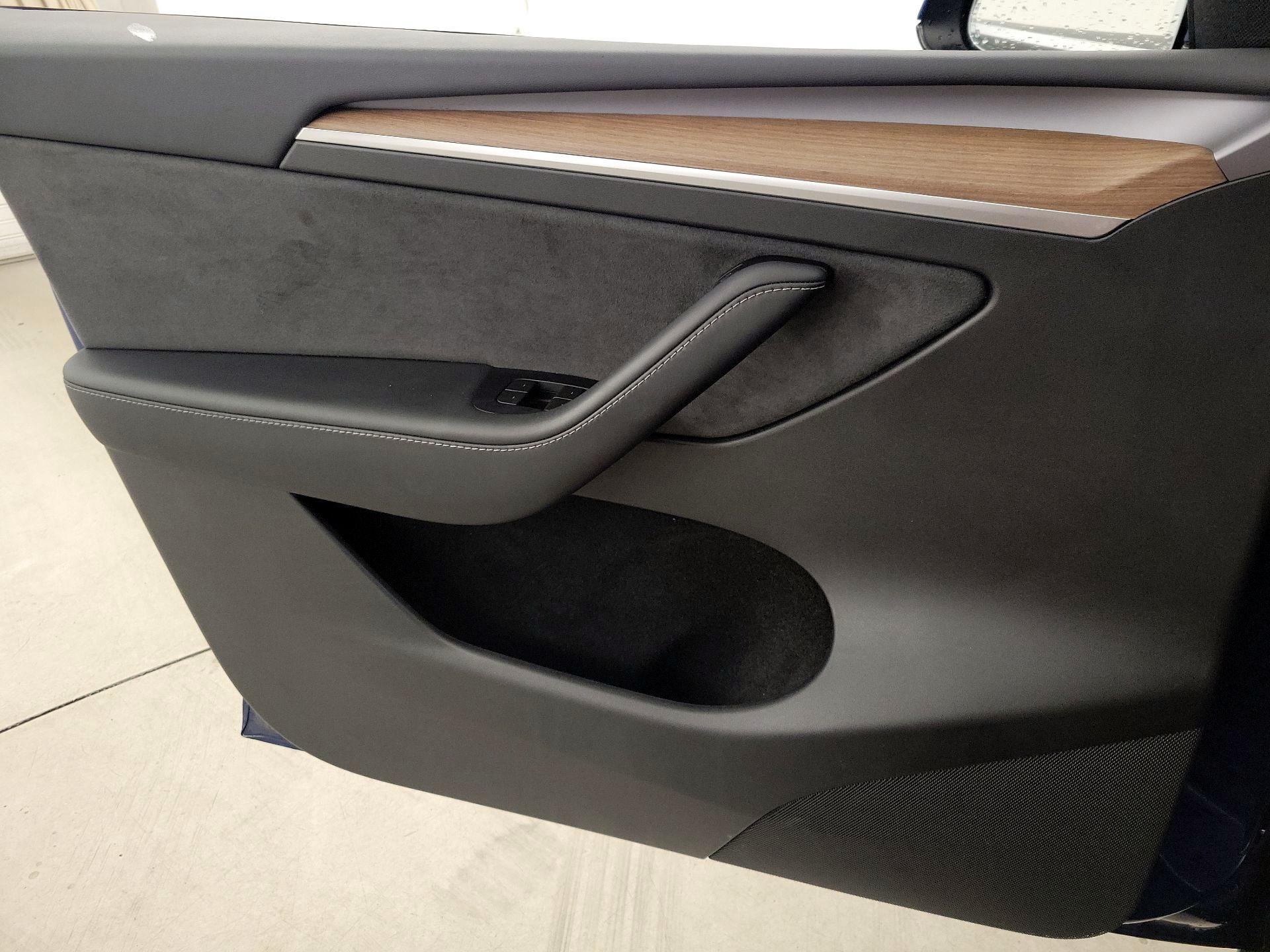 Thumbnail: 2024 Tesla Model Y - 12
