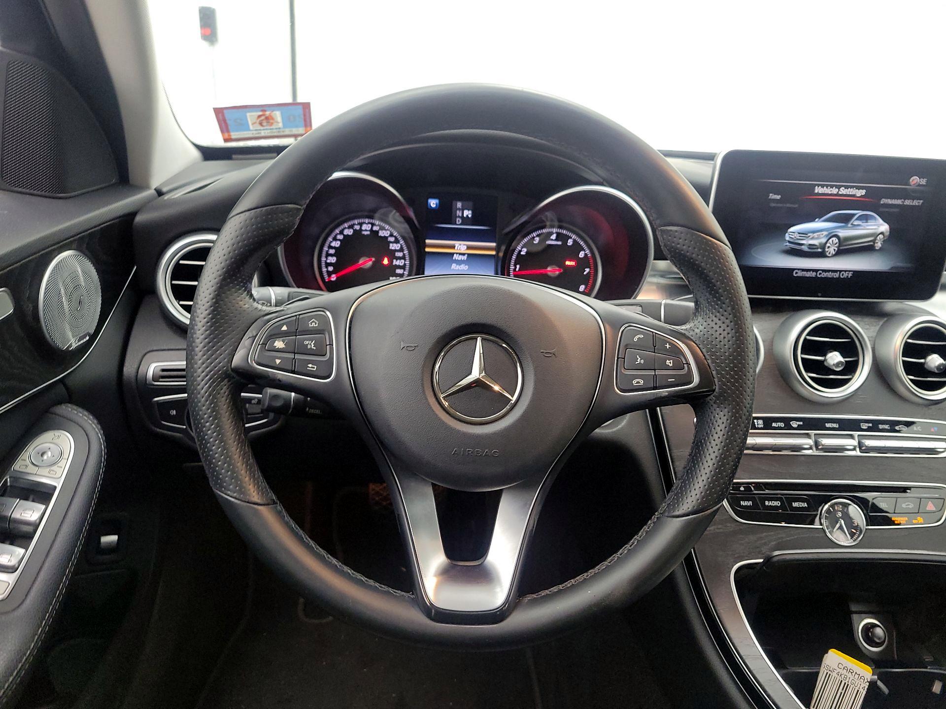 Thumbnail: 2016 Mercedes-Benz C-Class - 10