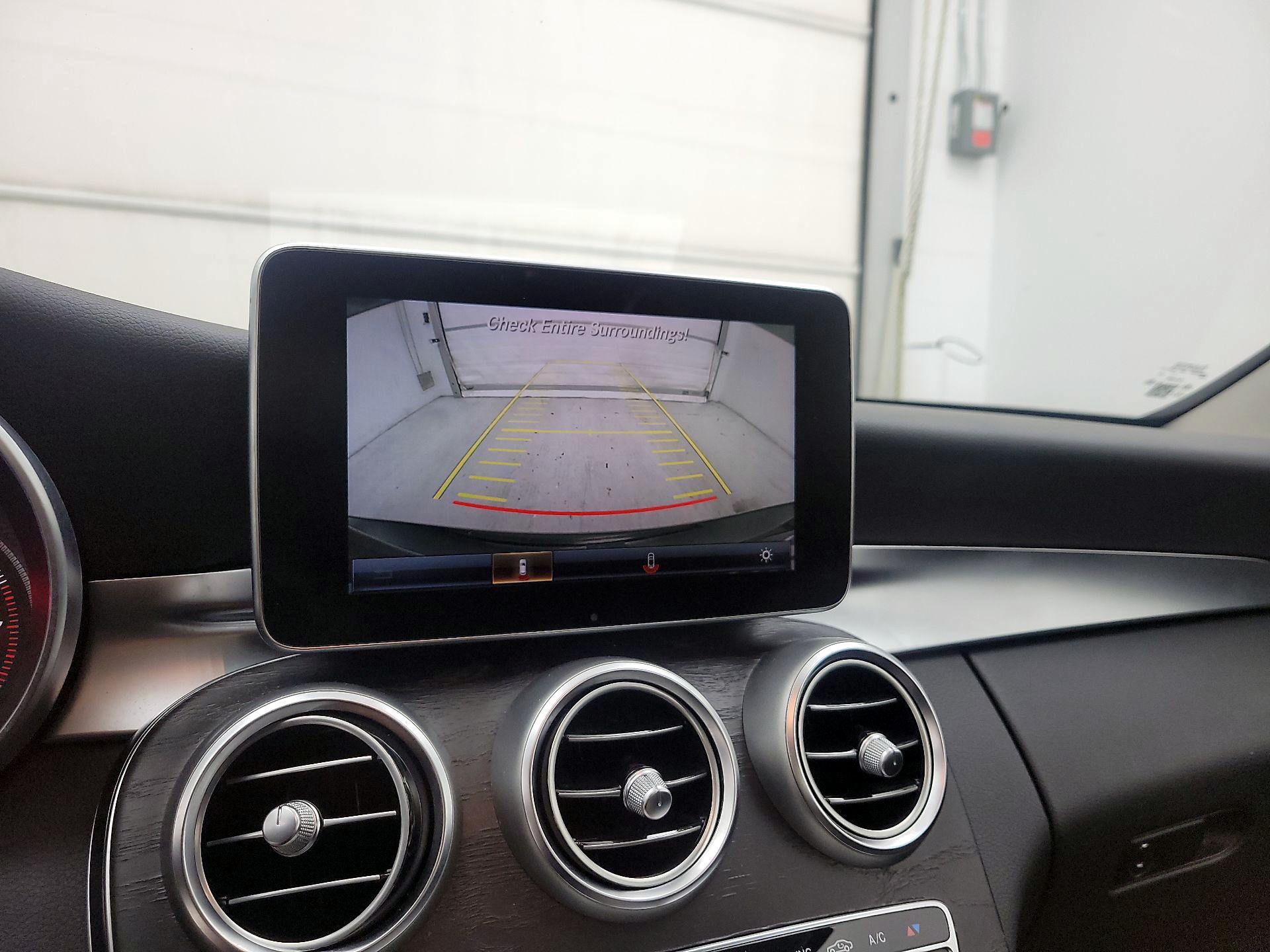 Thumbnail: 2016 Mercedes-Benz C-Class - 14