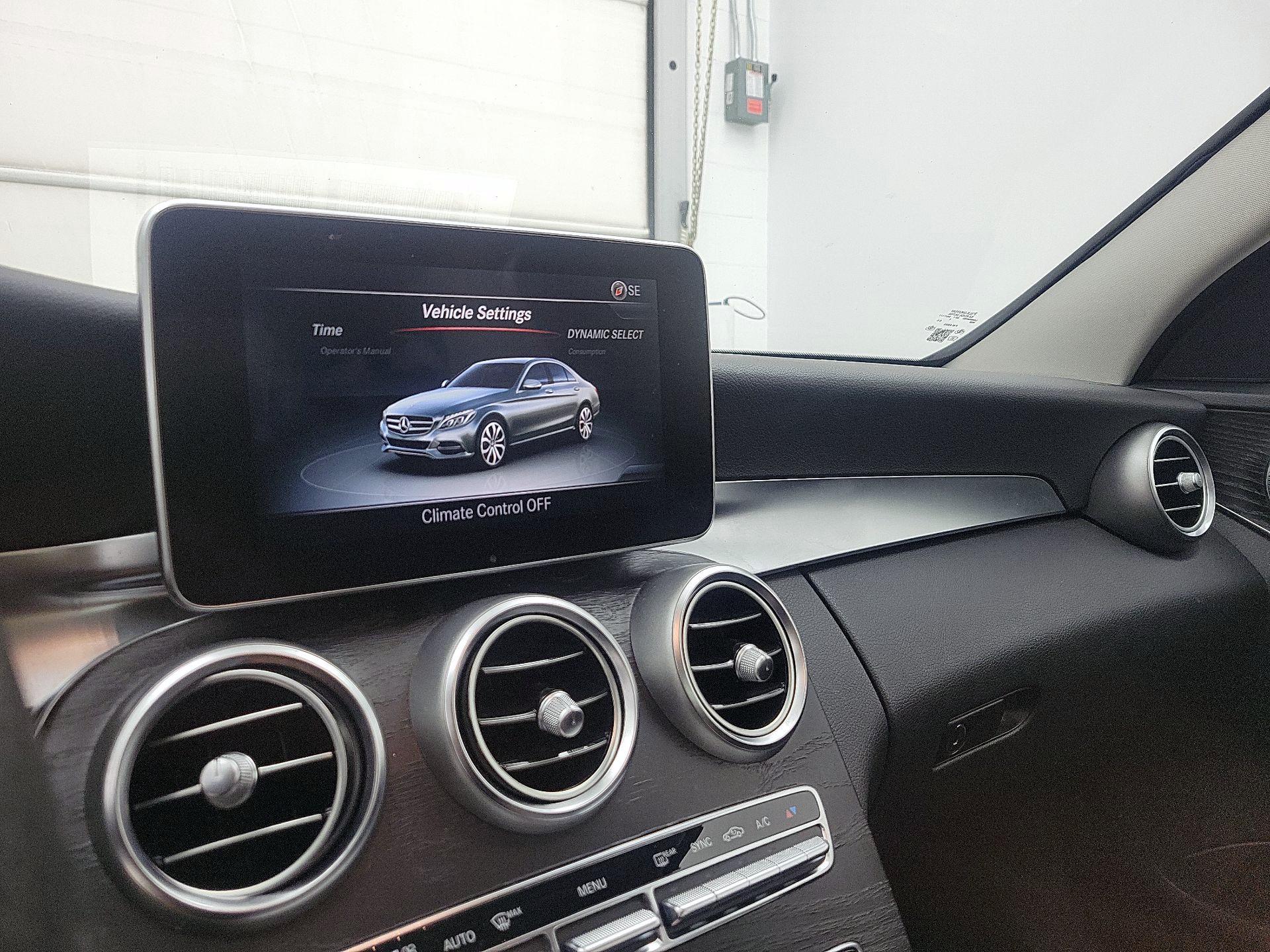 Thumbnail: 2016 Mercedes-Benz C-Class - 15