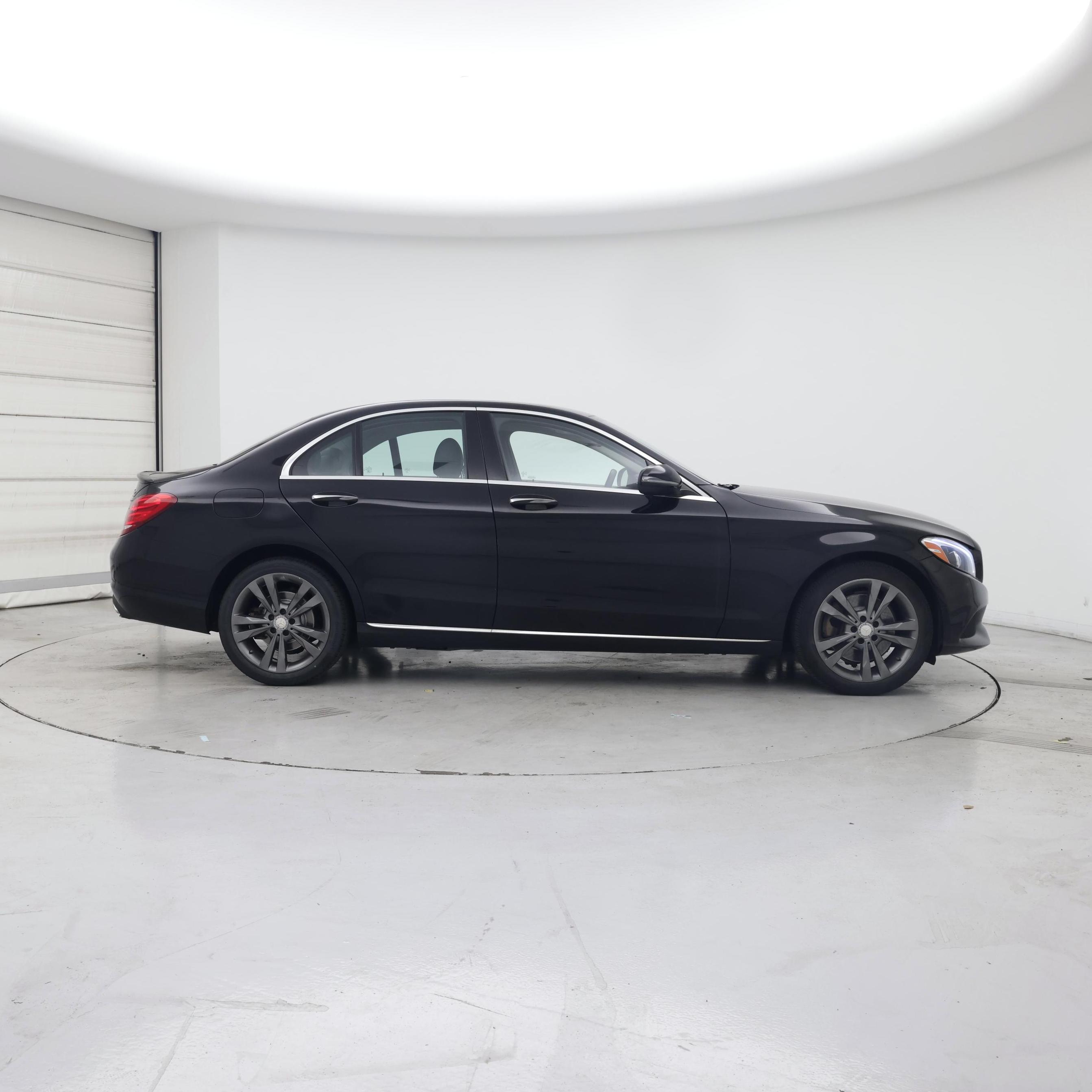 Thumbnail: 2016 Mercedes-Benz C-Class - 7
