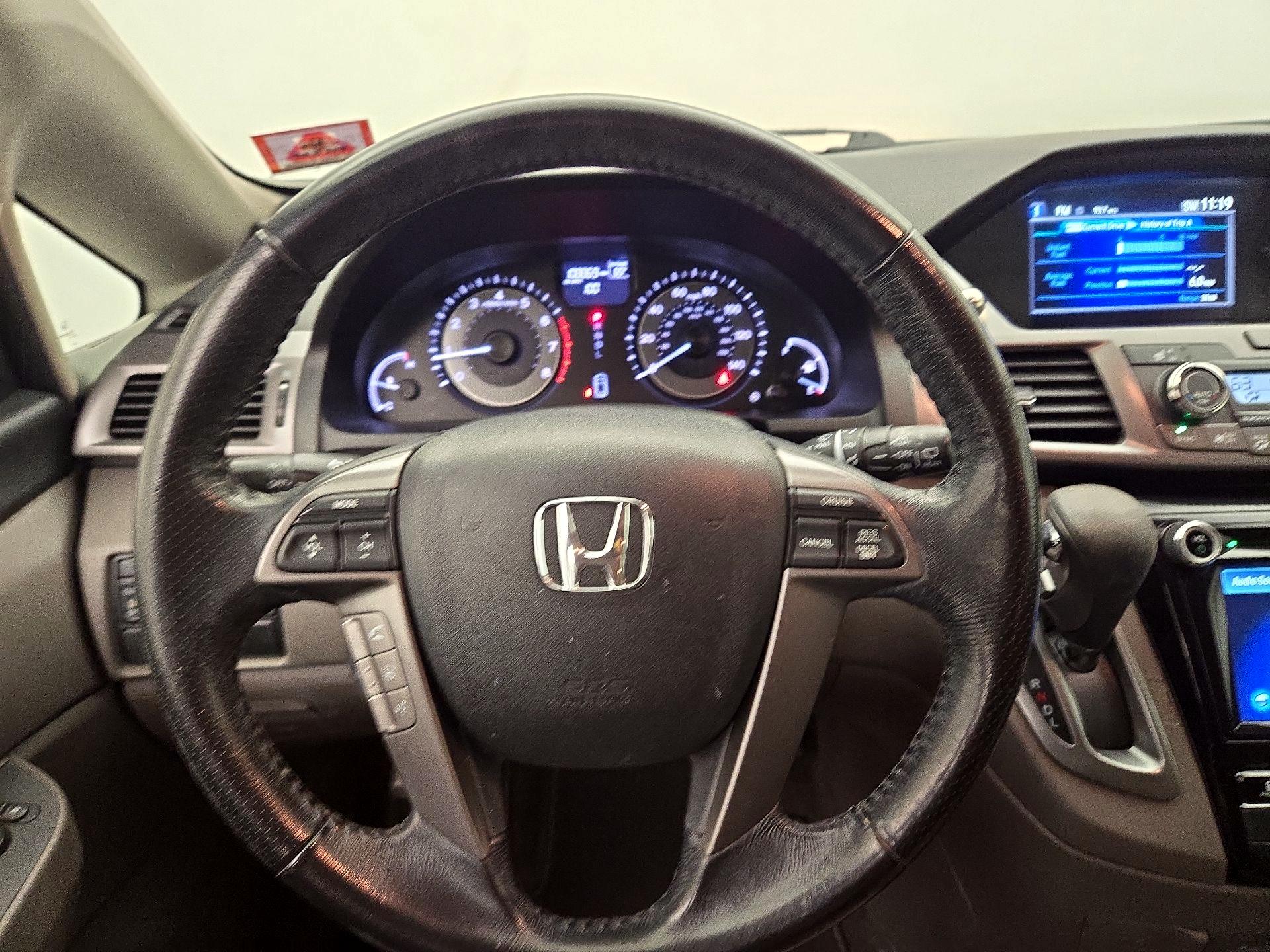 Thumbnail: 2014 Honda Odyssey - 10