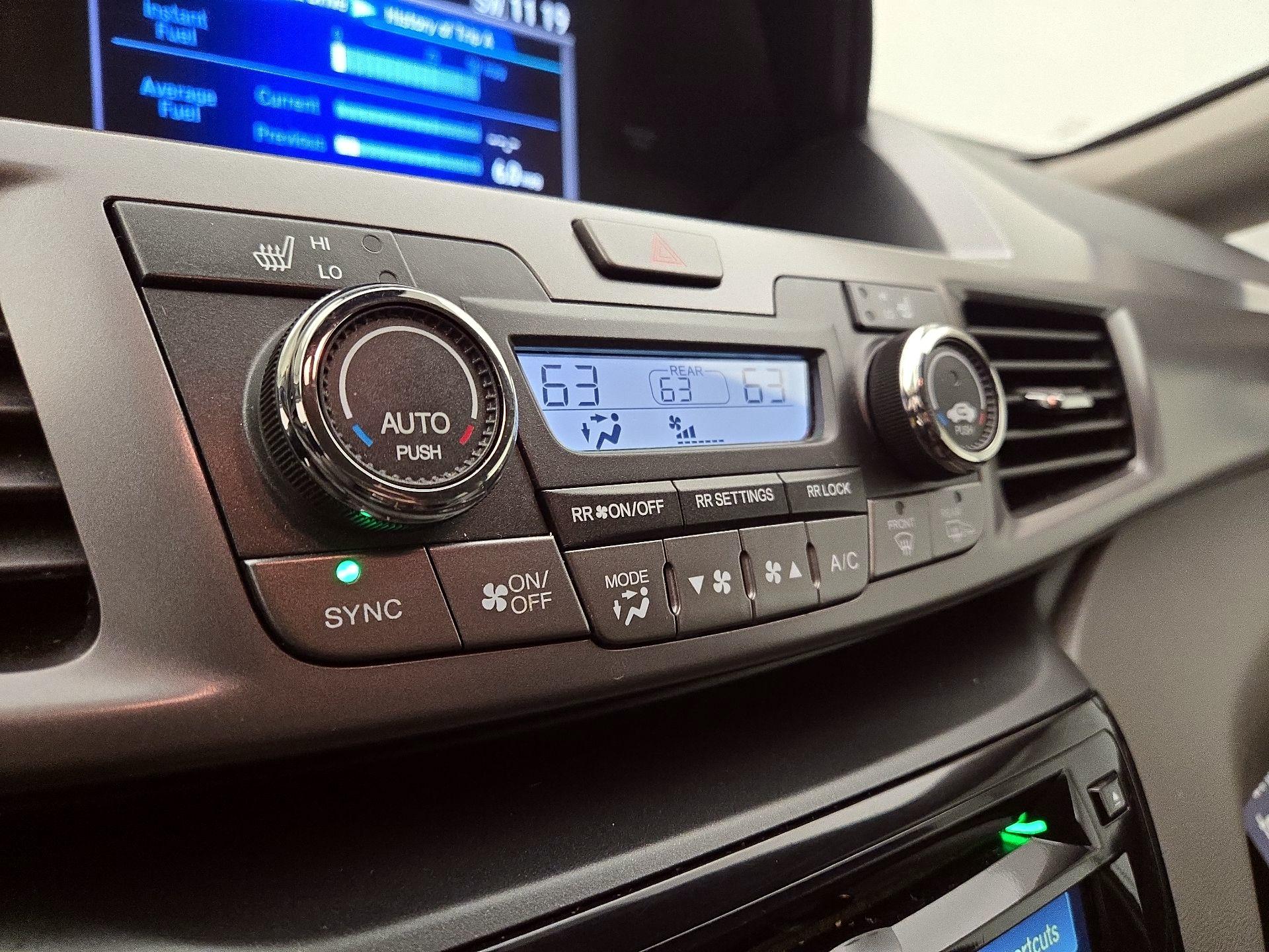 Thumbnail: 2014 Honda Odyssey - 16